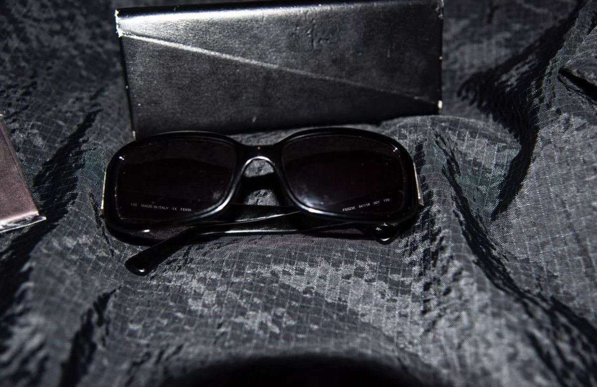 Fendi Fendi Sunglasses / Eyewear Size ONE SIZE - 2 Thumbnail