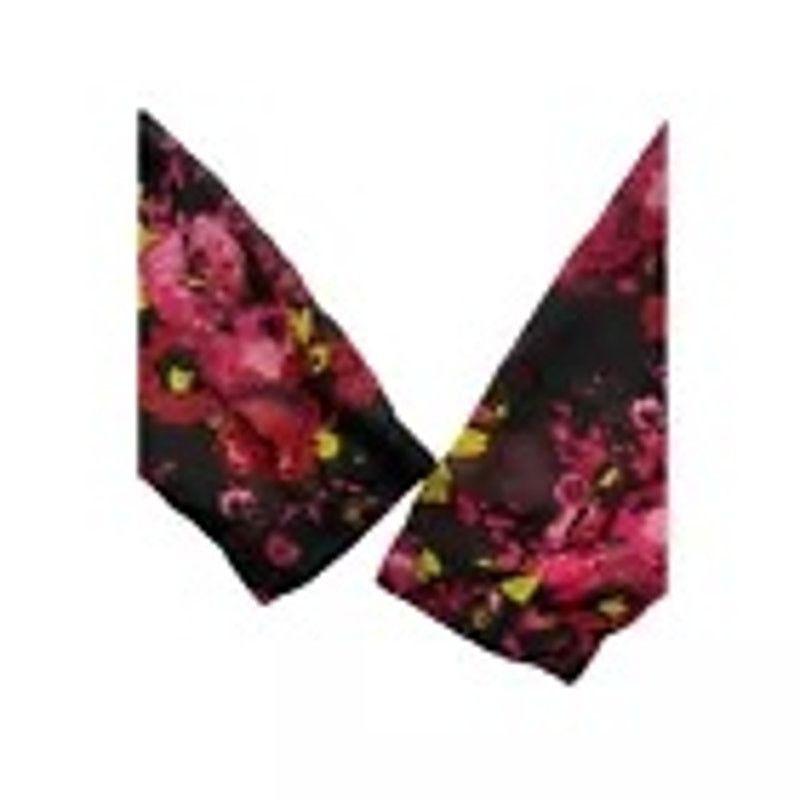 Other Charlotte Russe Women’s Black Floral Roses Sheer Shirt Small Size S / US 4 / IT 40 - 4 Thumbnail