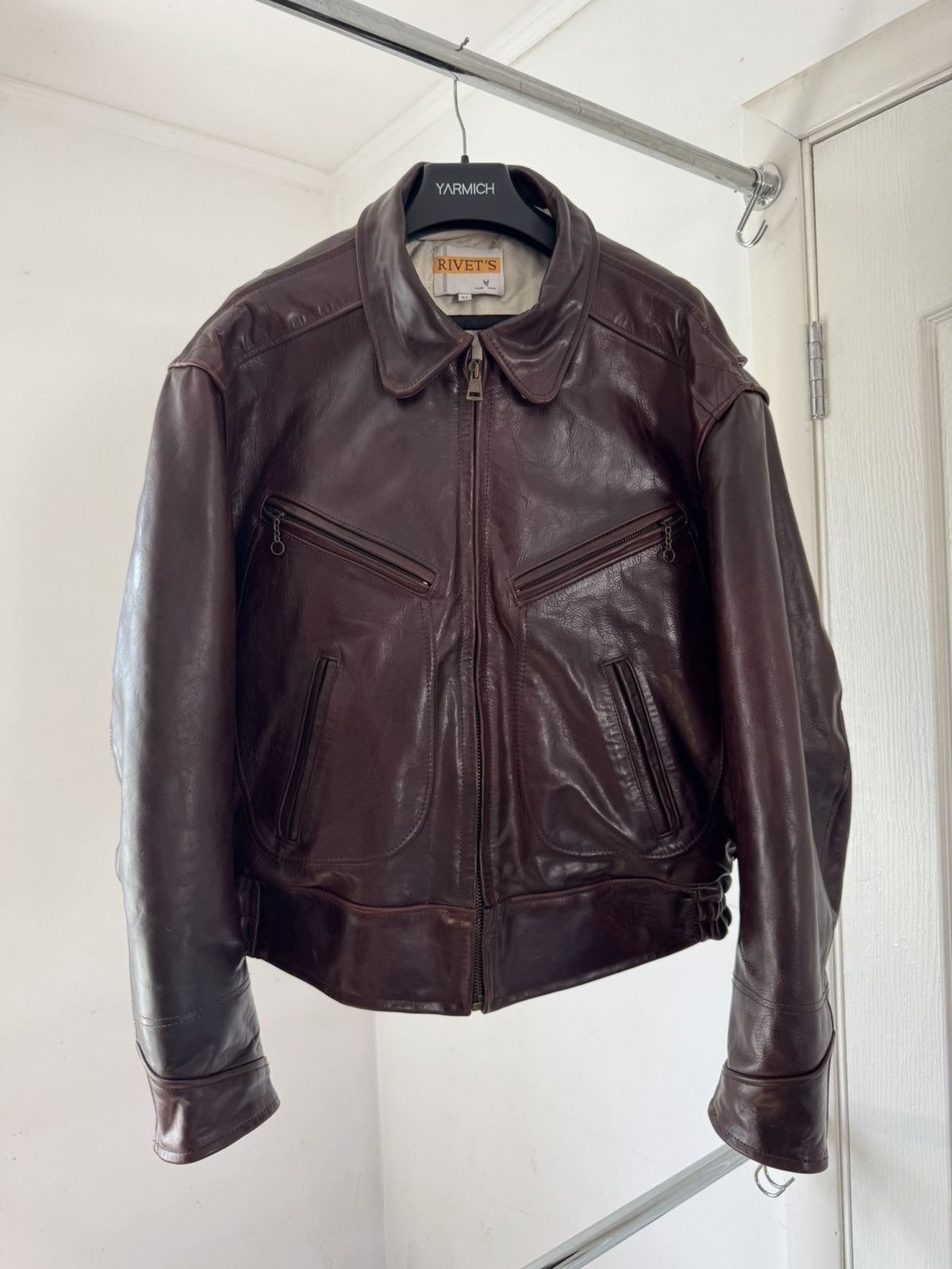 Vintage Vintage 1990 RIVETS BIKER LEATHER Jacket Deep Brown Size US XL / EU 56 / 4 - 1 Thumbnail