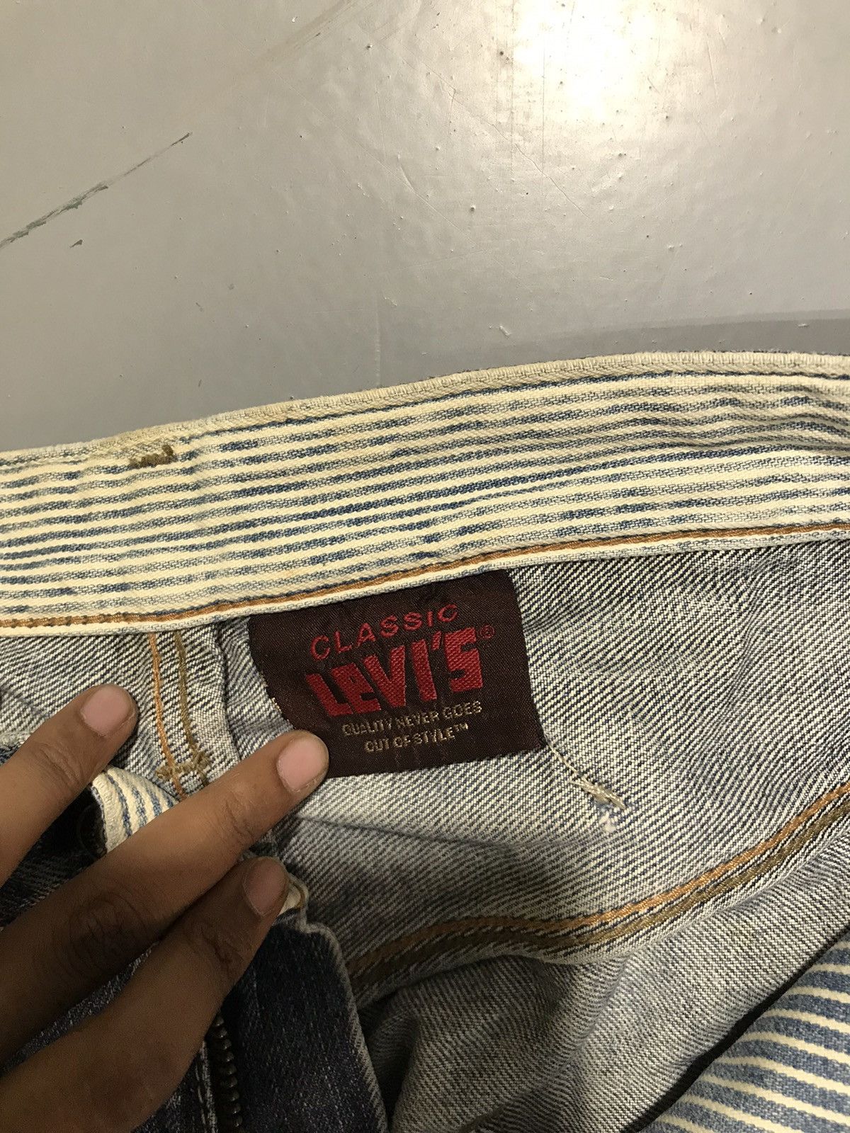 Levi's Vintage Levi’s 523 buckle belt damaged denim Size US 30 / EU 46 - 7 Thumbnail