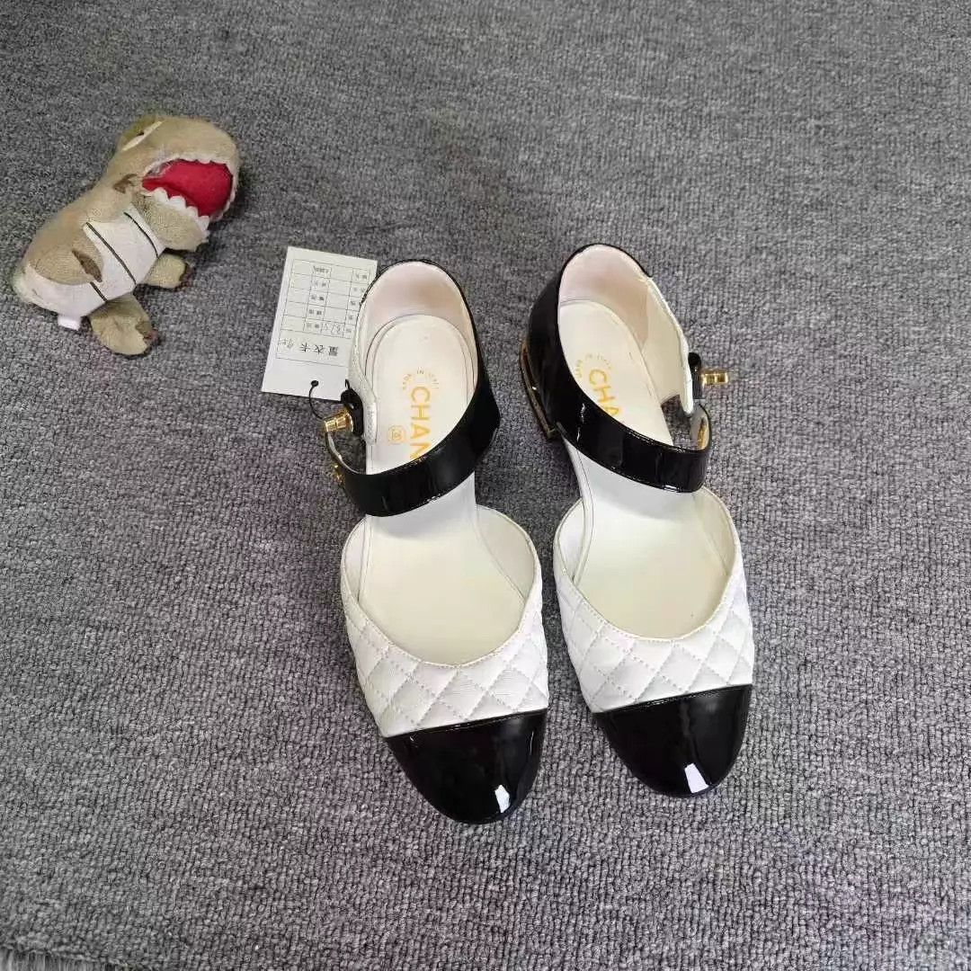Chanel Chanel 95 New CC Buckle 37.5 3400 Size US 7 / IT 37 - 4 Thumbnail