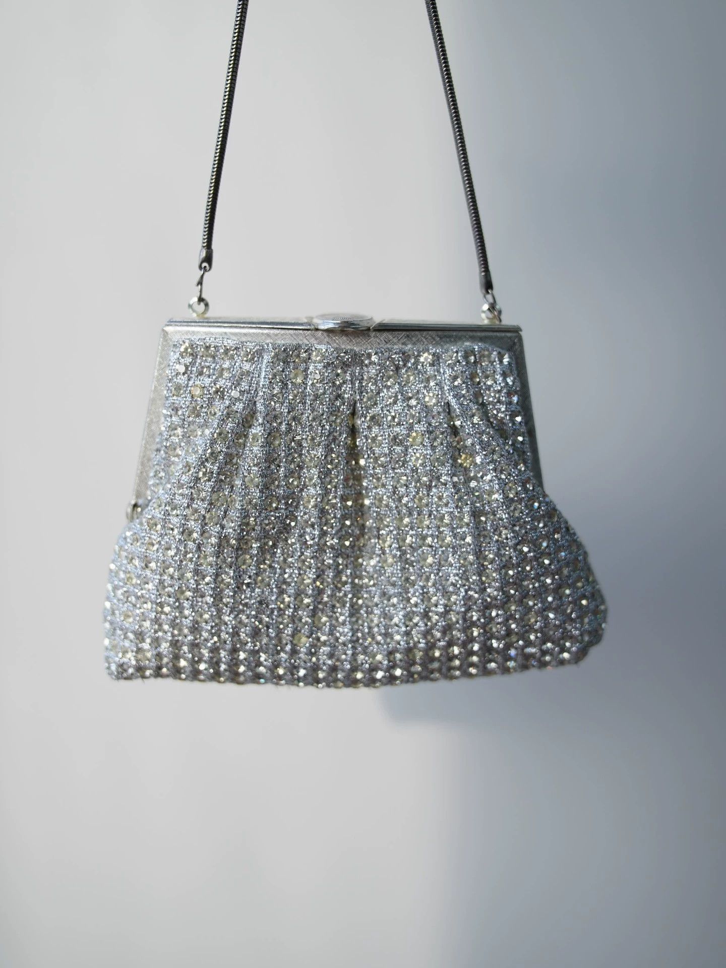 Vintage Vintage Crystal Woven Silver Base White Evening Clutch Size ONE SIZE - 7 Thumbnail