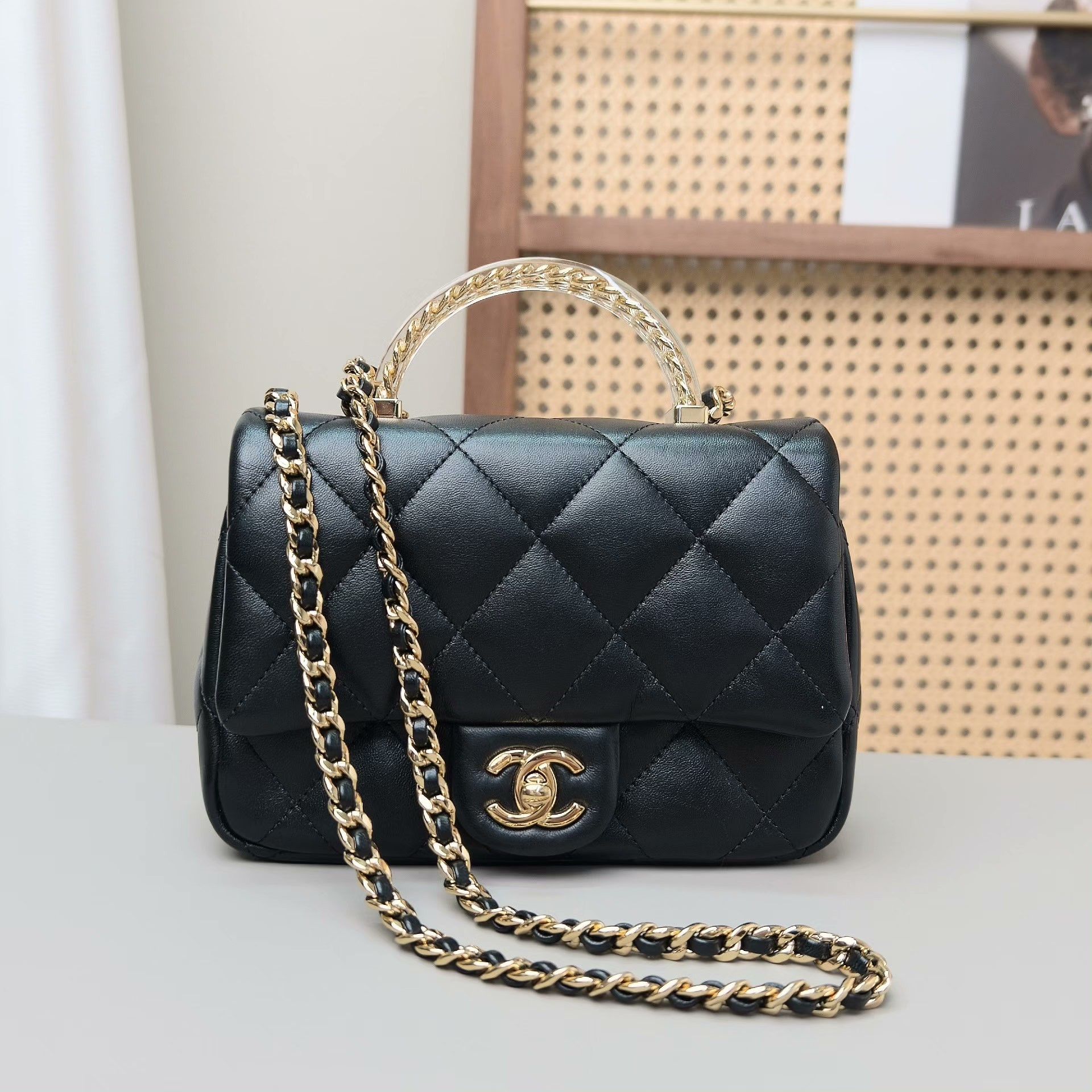 Chanel Pre-loved Bag Very good condition Size ONE SIZE - 1 Thumbnail