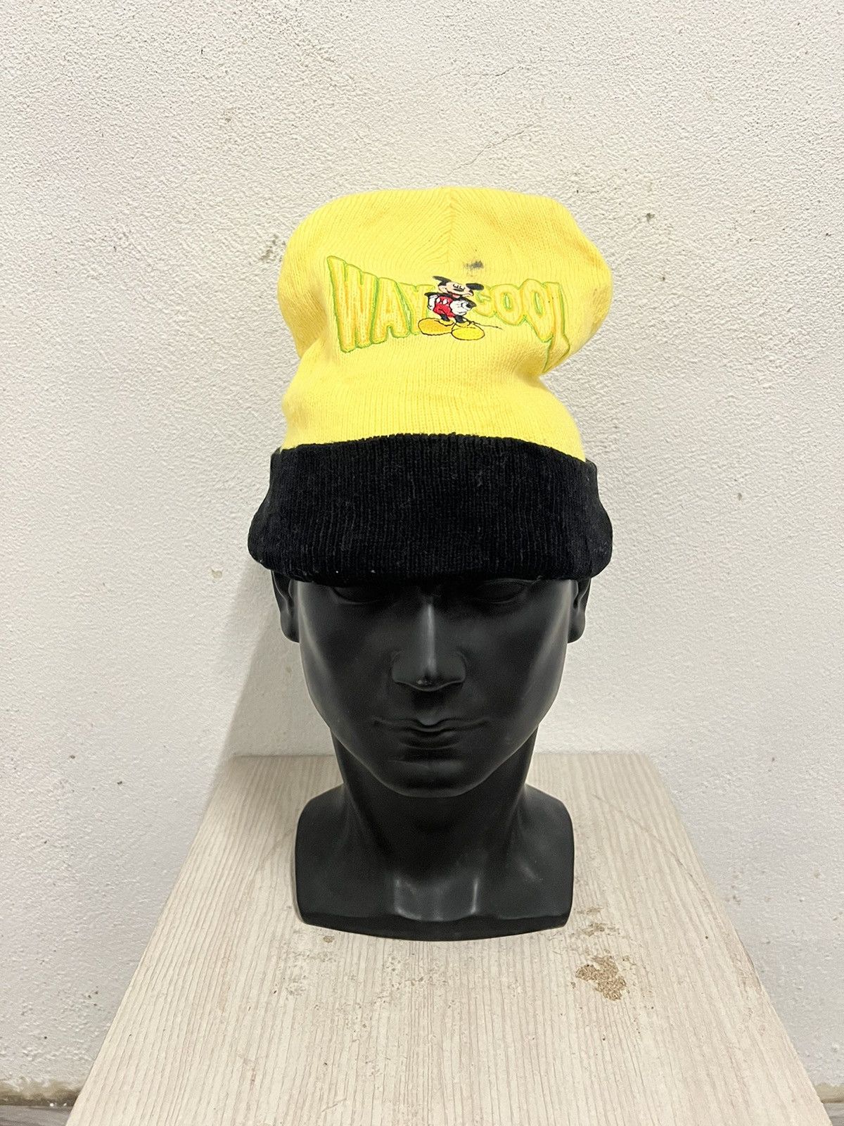 Mickey Mouse Mickey Mouse Disney Cartoon Beanie Hat Size ONE SIZE - 2 Thumbnail