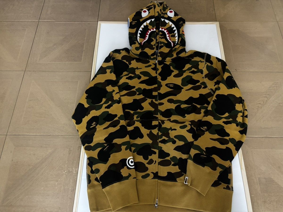 Bape Authentic ape bape 1st camo shark full zip hoodie M new Size US M / EU 48-50 / 2 - 1 Thumbnail