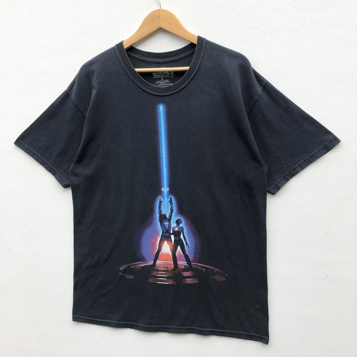 Disney Daft Punk Shirt Tron Legacy Disney Movie Men's Size L Shirt Size US L / EU 52-54 / 3 - 3 Thumbnail