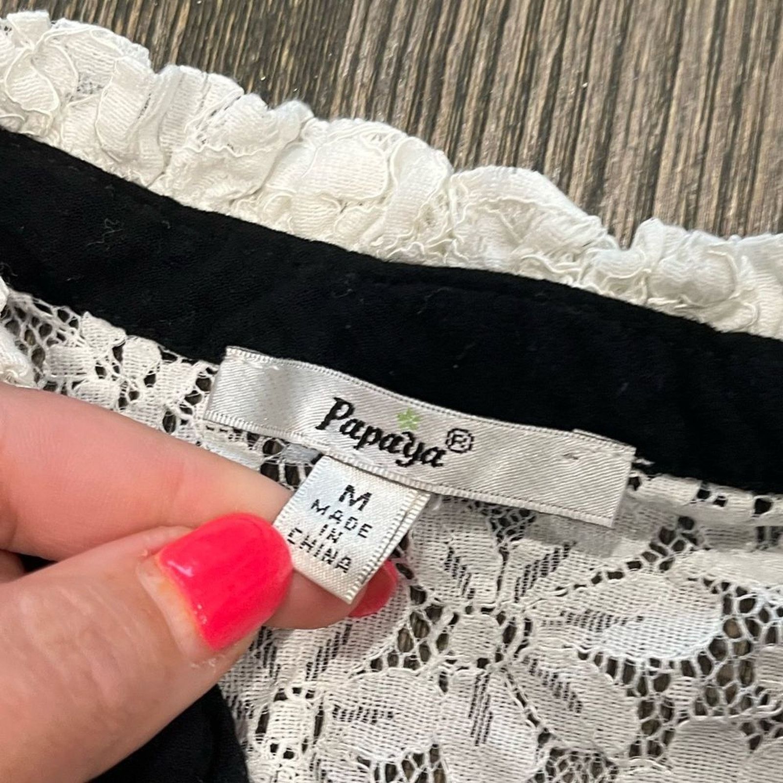Vintage Papaya White Black Button Front Tie Neck Lace Blouse Size M Size M / US 6-8 / IT 42-44 - 2 Thumbnail
