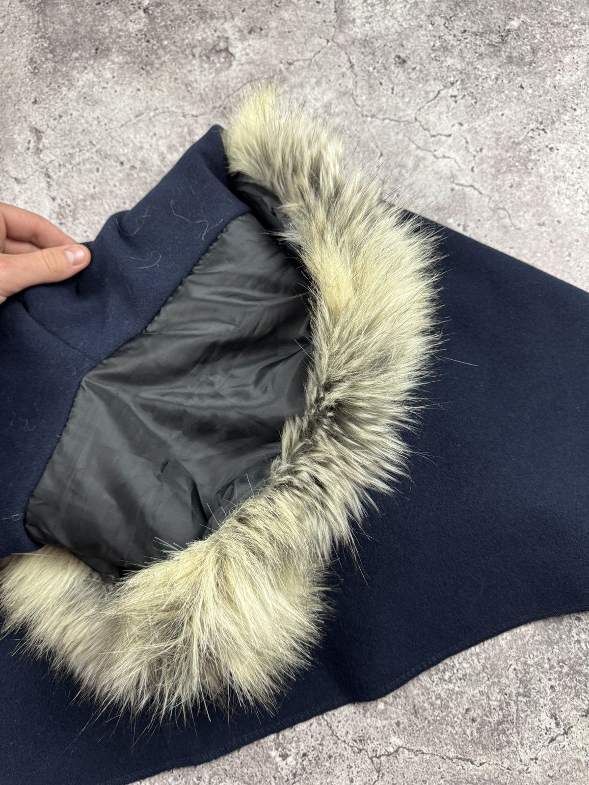 Japanese Brand Japanese Brand Fur/Wool Poncho Zipper Hoodie Y2K Vintage Size US L / EU 52-54 / 3 - 4 Thumbnail