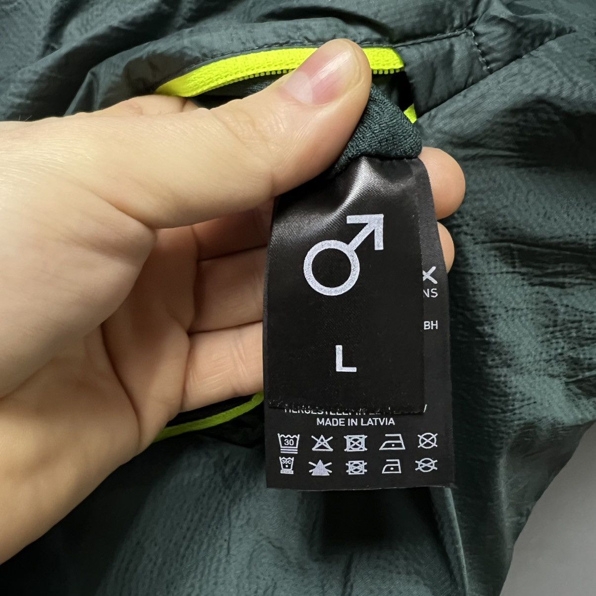 ORTOVOX Ortovox Swisswool Vest Reversible Size US L / EU 52-54 / 3 - 17 Thumbnail
