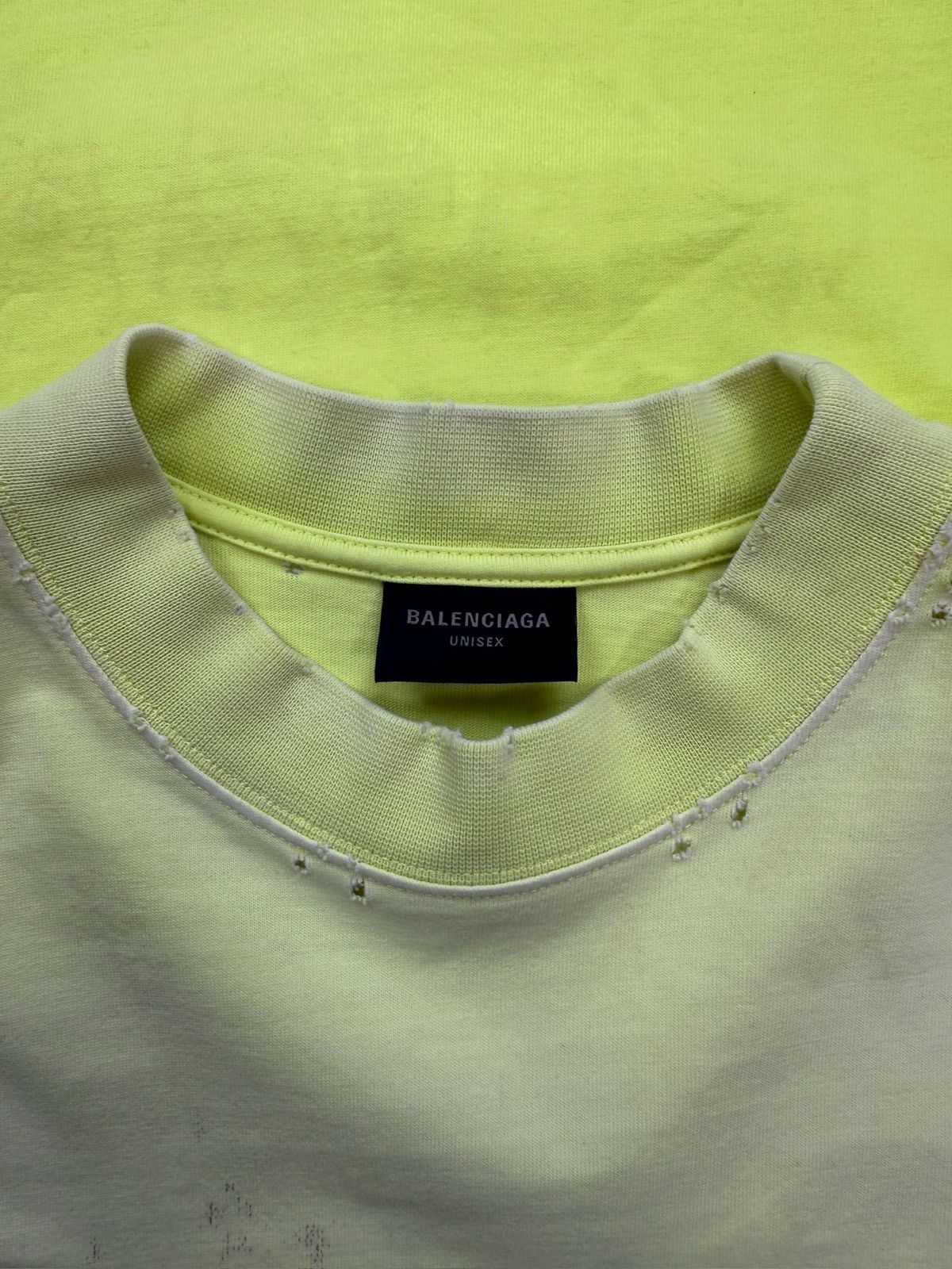 Balenciaga SS23 Balenciaga ‘Tape’ Neon Logo BB Yellow T-Shirt Size US S / EU 44-46 / 1 - 4 Thumbnail