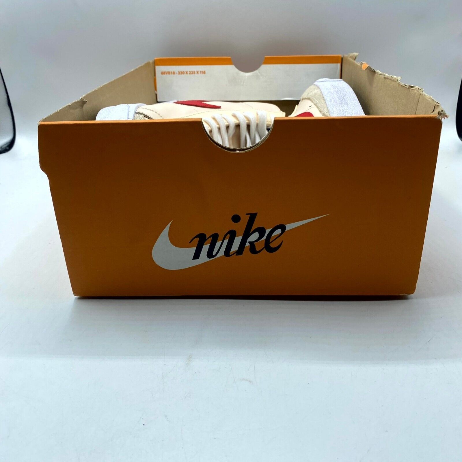 Nike NEW Nike Blazer Mid '77 VNTG Guava Ice DH0929-800 Men's Size US 10.5 / EU 43-44 - 11 Thumbnail