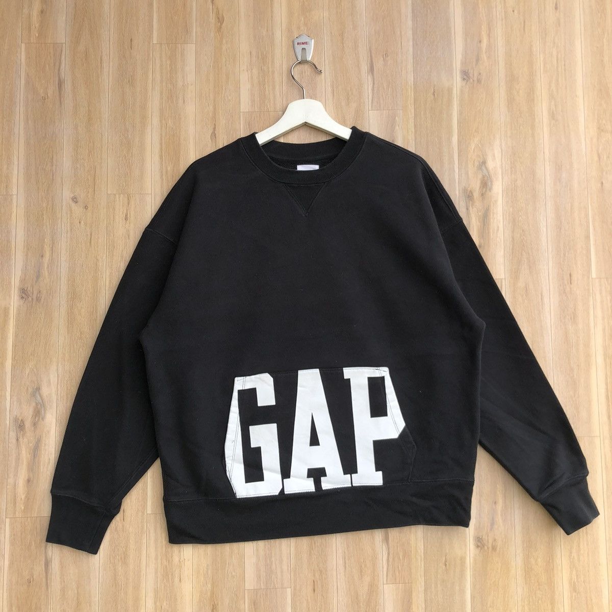 Gap Vintage GAP Streetwear Big Logo Sweatshirt Size US M / EU 48-50 / 2 - 1 Thumbnail