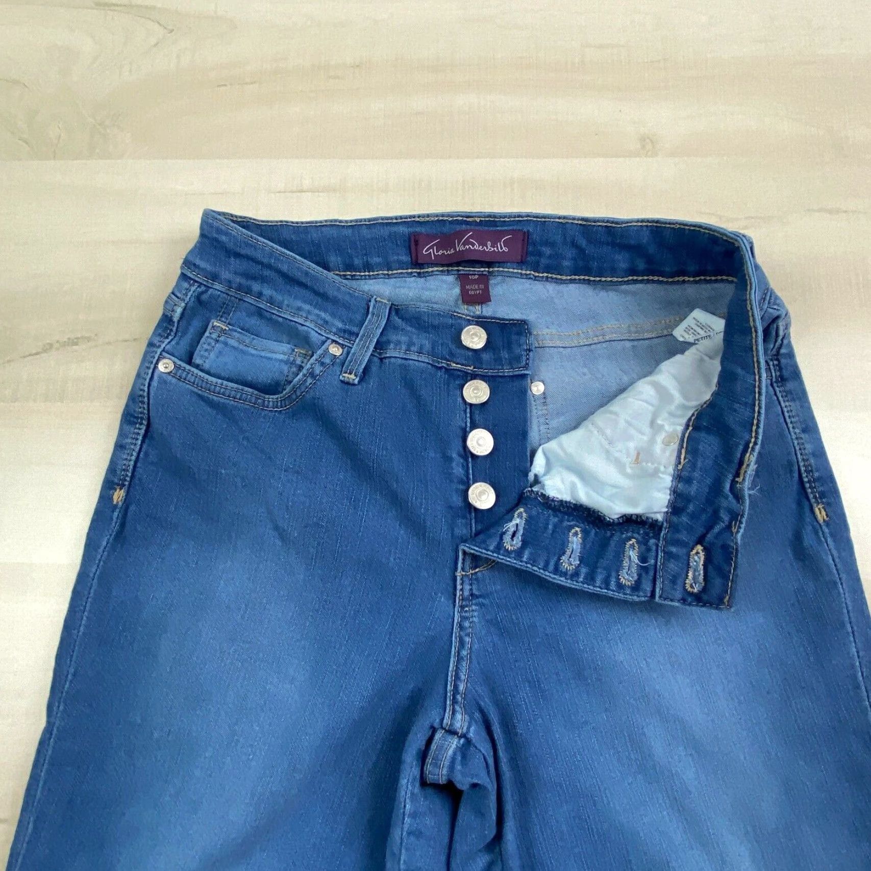 Gloria Vanderbilt Gloria Vanderbilt Womens Jeans Petite 10 Blue Cropped Button Fly Medium Wash Size 32" / US 10 / IT 46 - 3 Thumbnail
