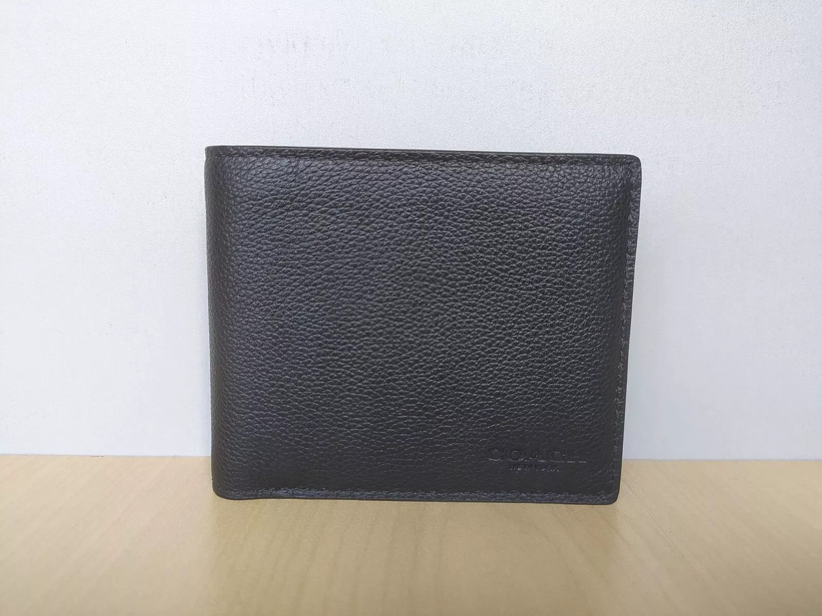 Coach Coach 3 - IN - 1 Leather Wallet T 0563 Size ONE SIZE - 1 Thumbnail