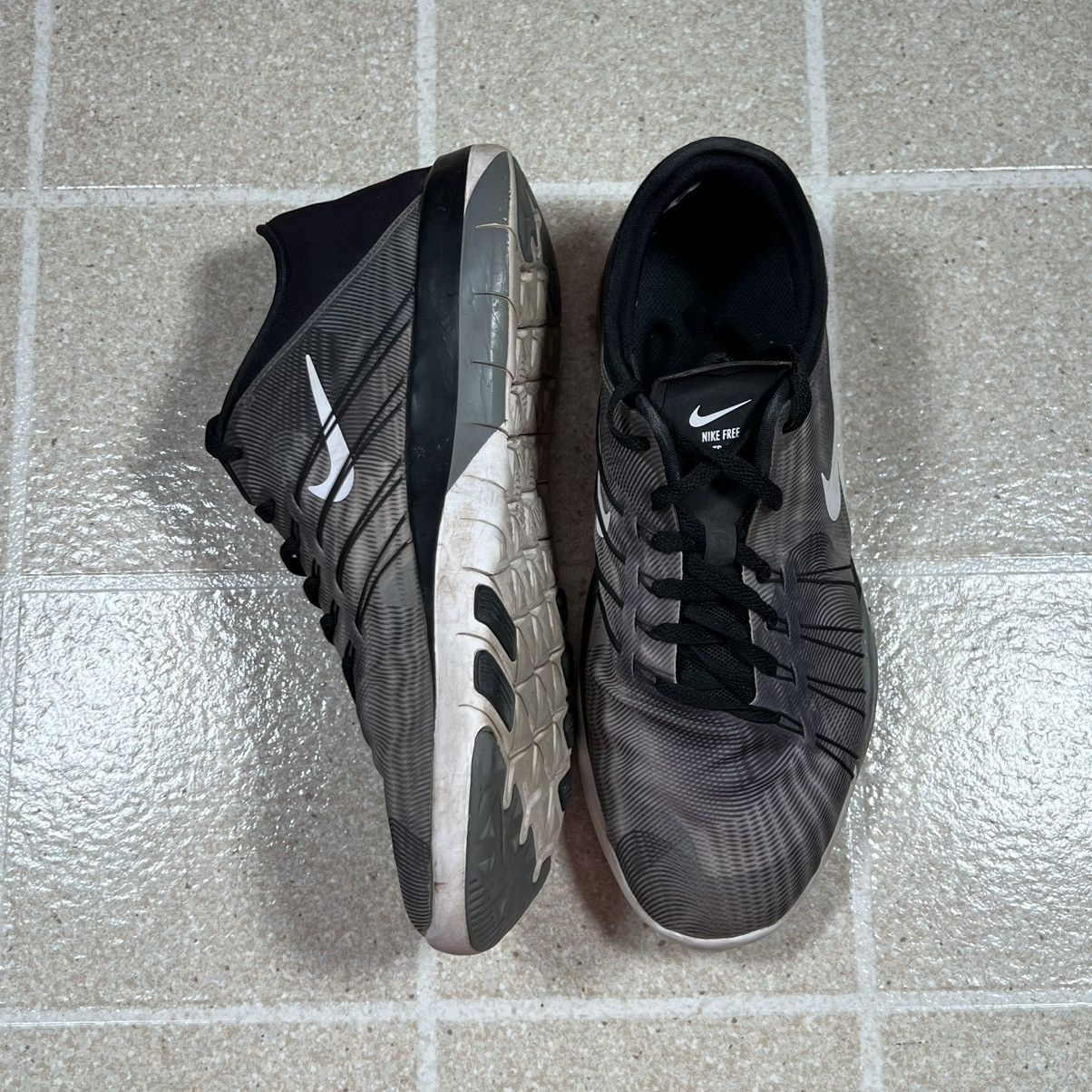 Nike Nike Free TR6 Womens Black Gray Athletic Running Shoes Size US 7.5 / EU 40-41 - 3 Thumbnail