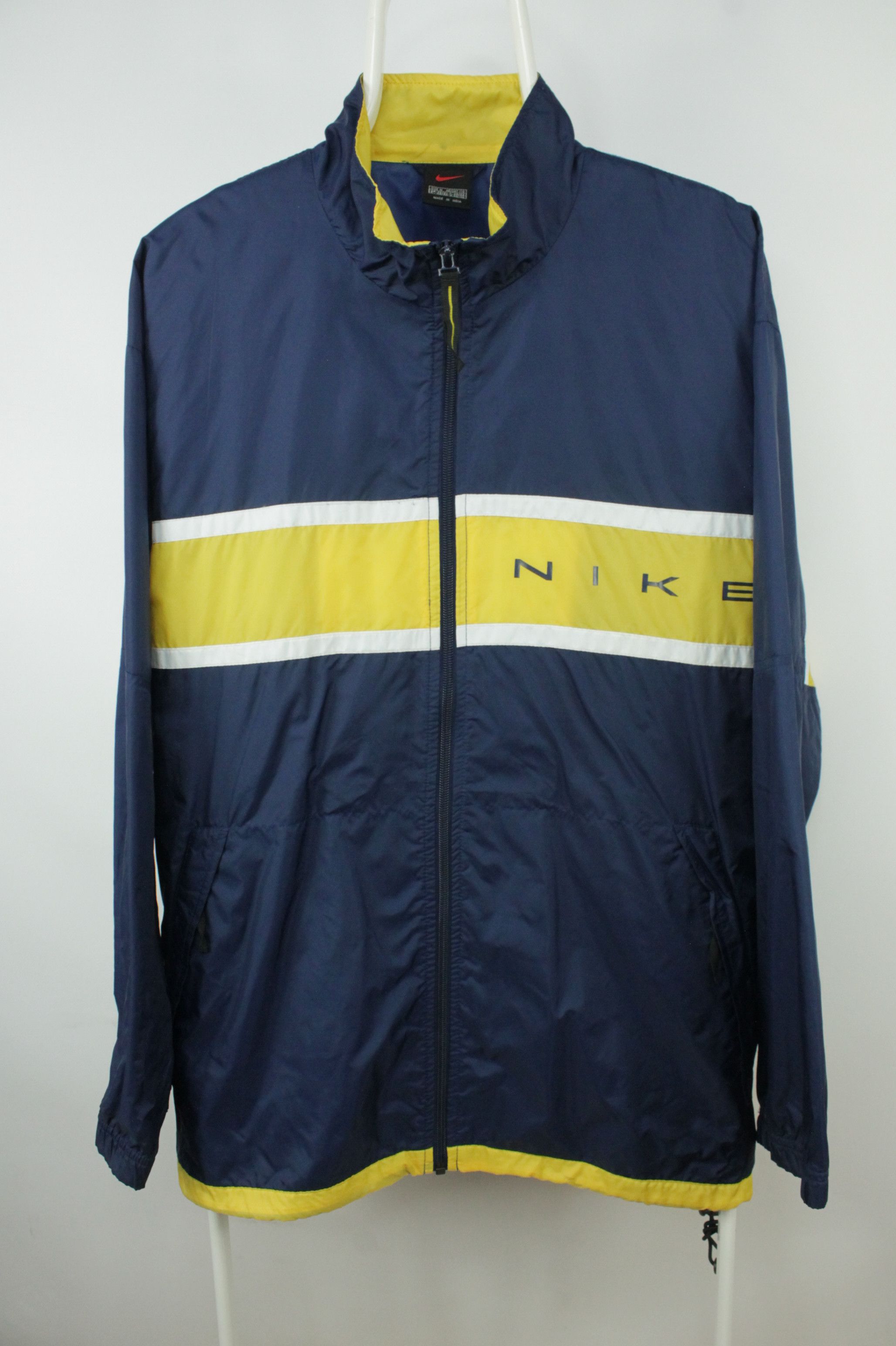 Nike Vintage 90's Nike Windbreaker Light Track Jacket Size US M / EU 48-50 / 2 - 1 Thumbnail
