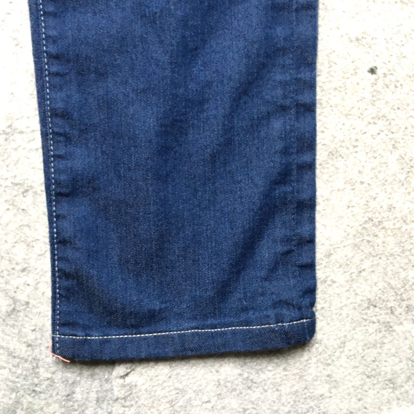 Delta Tom James Jeans Blue Delta Mens 30x33 Denim Medium Wash Regular 5-Pocket USA Font tag note: size approximated by measurements Vintage No Shirt? Size US 30 / EU 46 - 2 Thumbnail