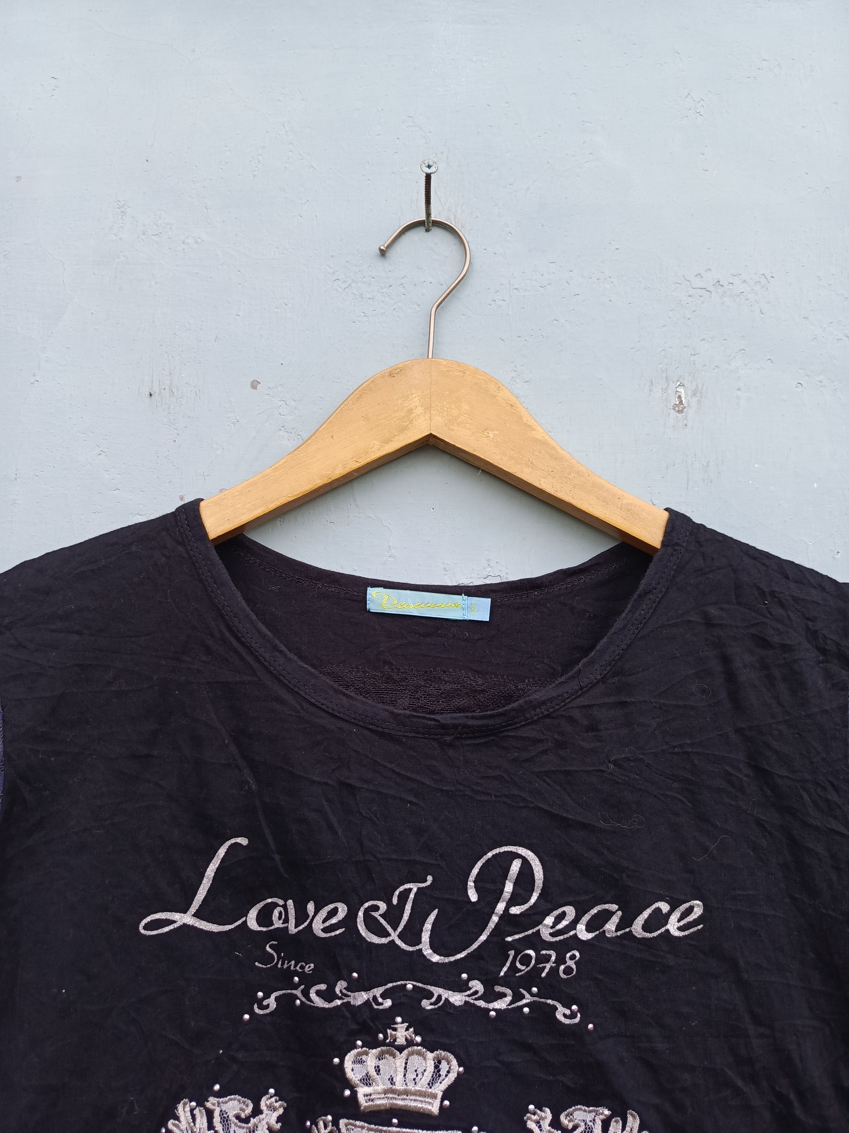Japanese Brand Trending! Platinum “Love & Peace” Top – Sweet but Bold Size L / US 10 / IT 46 - 2 Thumbnail
