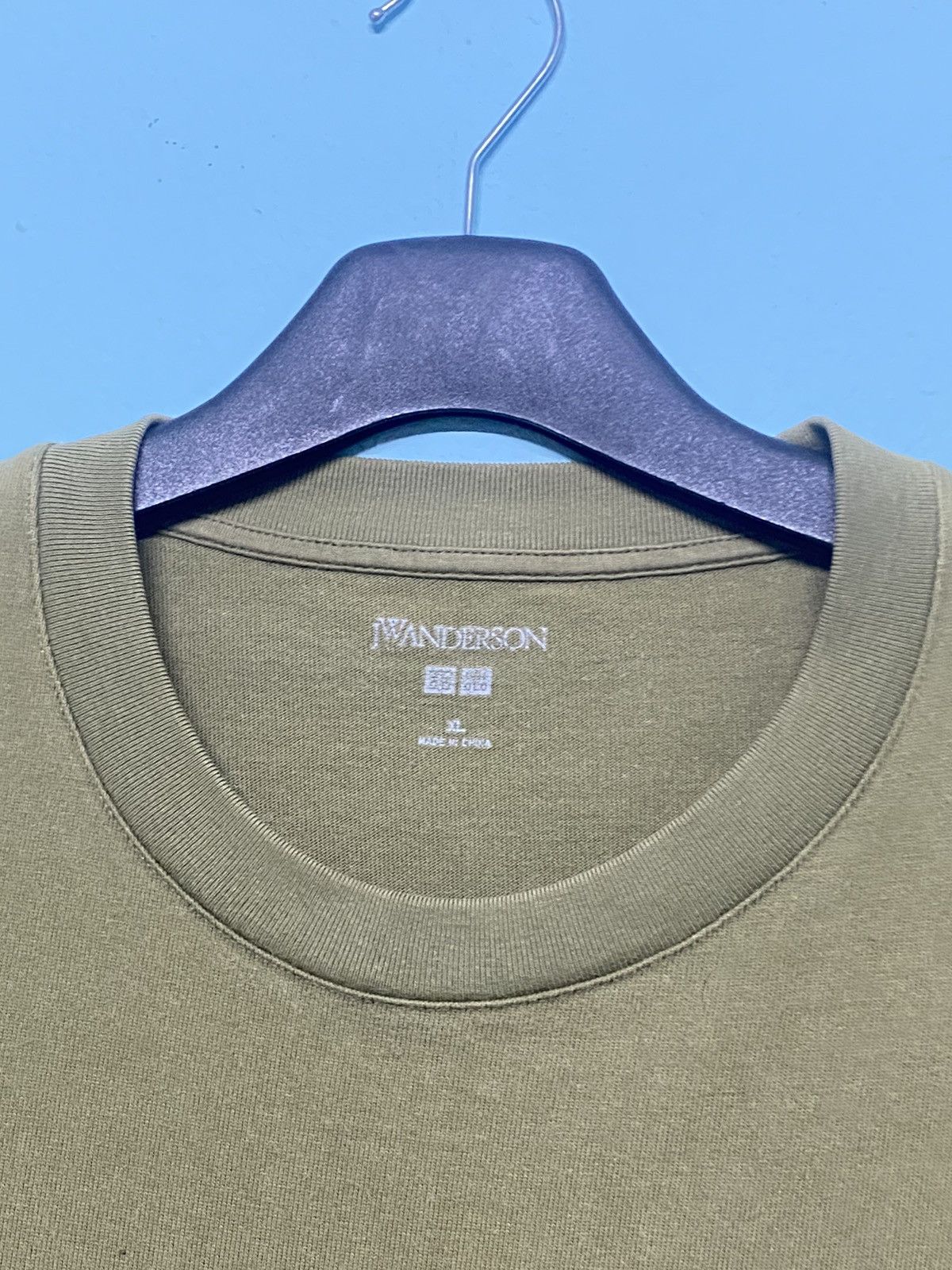 JW Anderson 💥J.W ANDERSON X UNIQLO POCKET TEE ARMY GREEN COLOR Size US XL / EU 56 / 4 - 5 Thumbnail