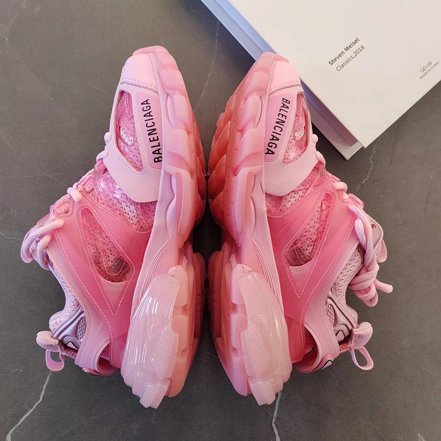 Balenciaga Balenciaga Track1.0 Women's Pink Dad Shoe 36 Size US 5.5 / IT 35.5 - 2 Thumbnail