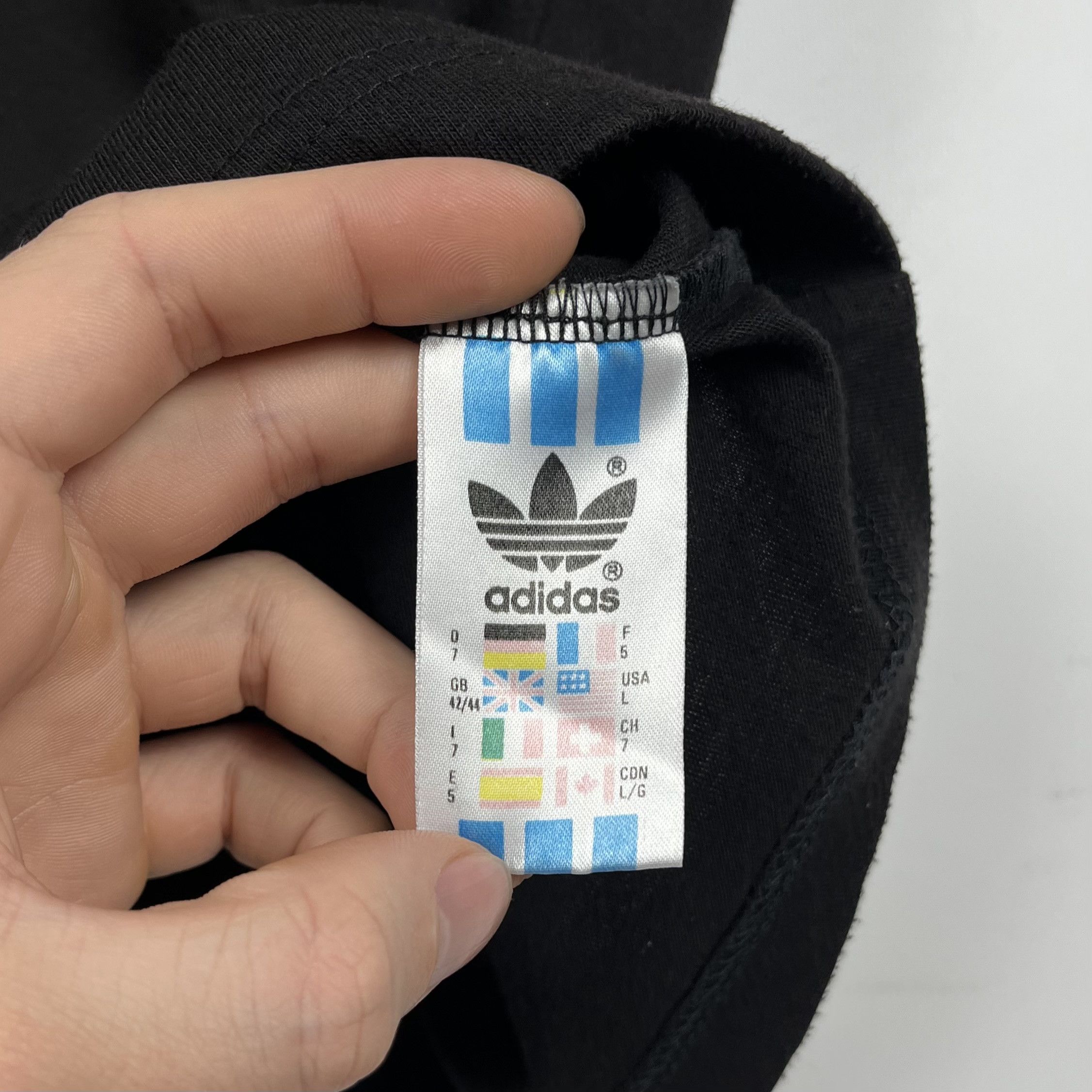 Adidas Vintage Adidas Colour Block T Shirt 90’s Size US L / EU 52-54 / 3 - 10 Thumbnail