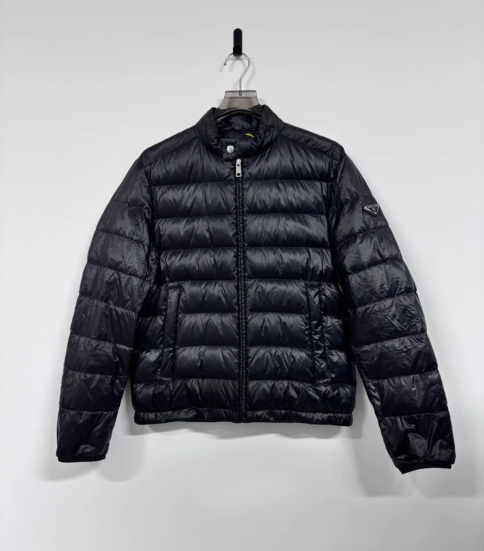 Prada Prada Down Black Heavy Coat m Men Size US M / EU 48-50 / 2 - 1 Thumbnail