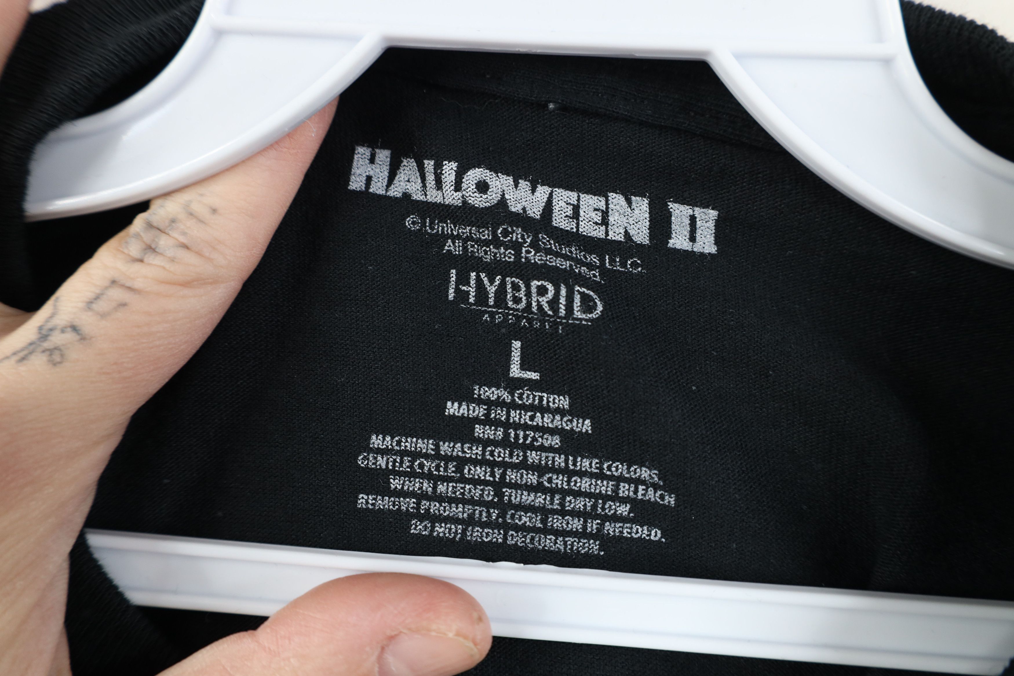 Vintage Y2K Streetwear Michael Myers Halloween Long Sleeve T-Shirt Size US L / EU 52-54 / 3 - 10 Thumbnail