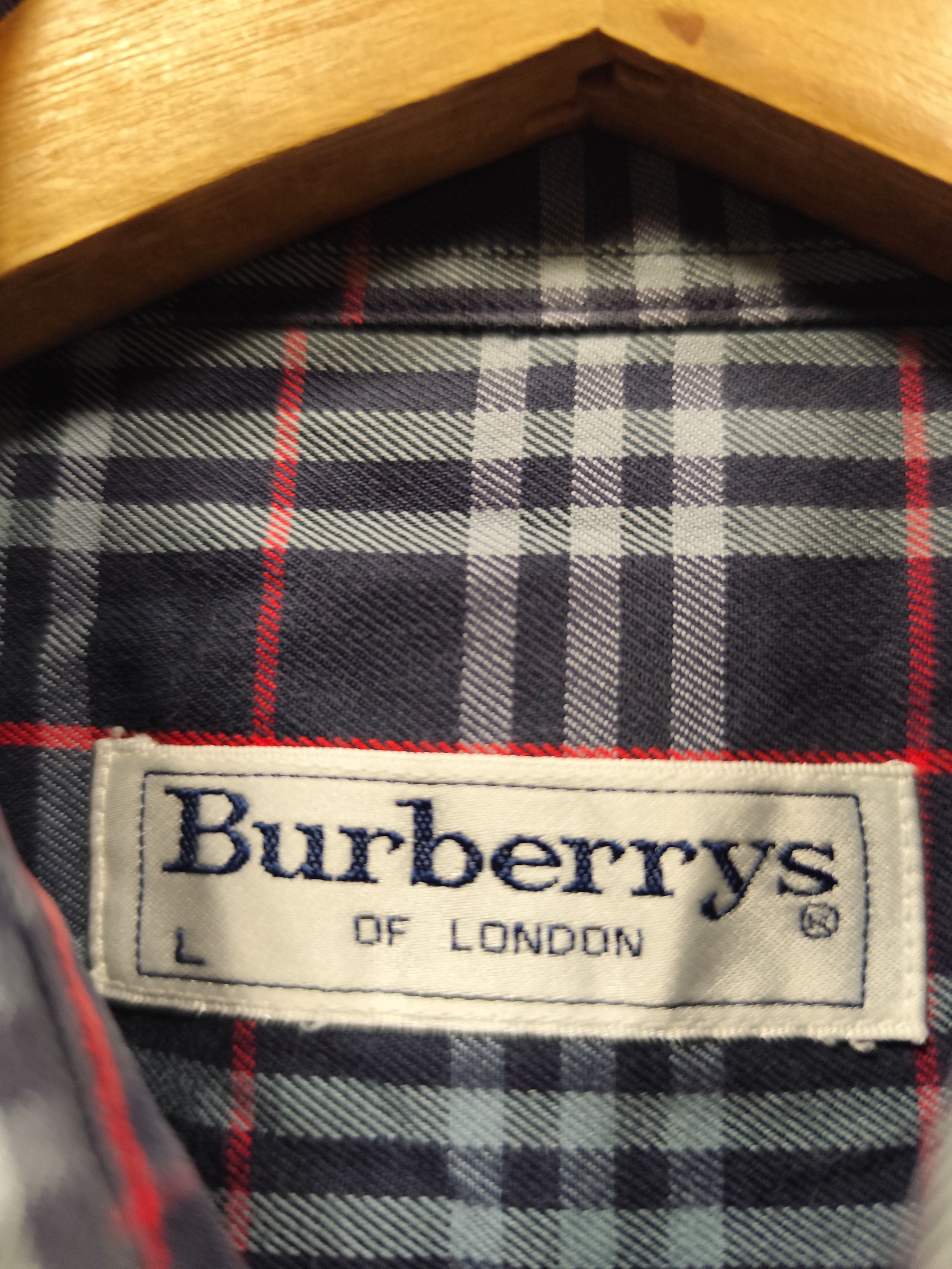 Burberry vintage burberry nova check button ups Size US M / EU 48-50 / 2 - 5 Thumbnail