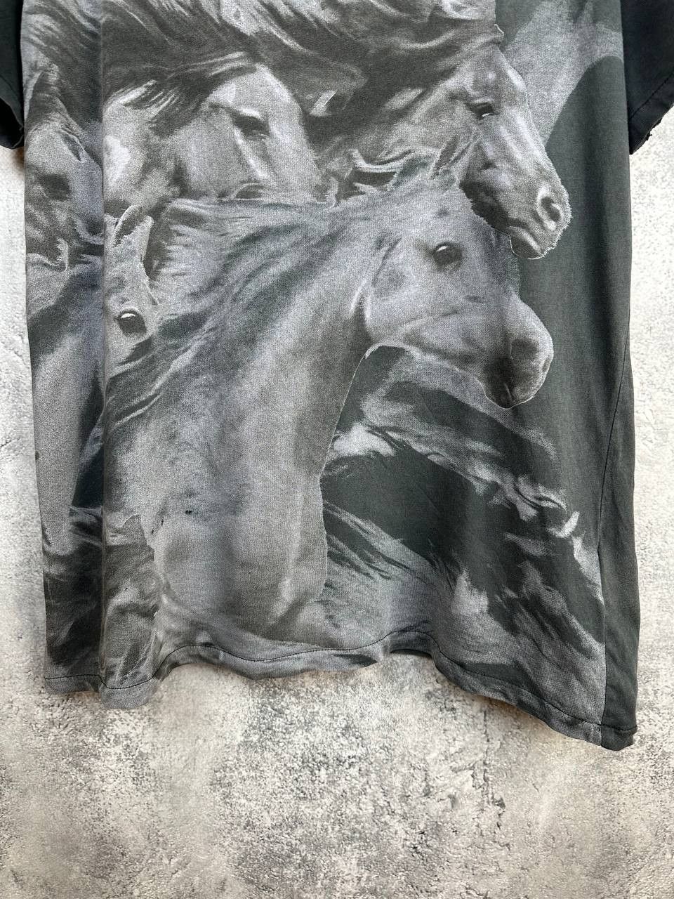 Allsaints Allsaints Equus Mazzy Horse Print Cut-Out Shoulder T-Shirt Size L / US 10 / IT 46 - 8 Thumbnail
