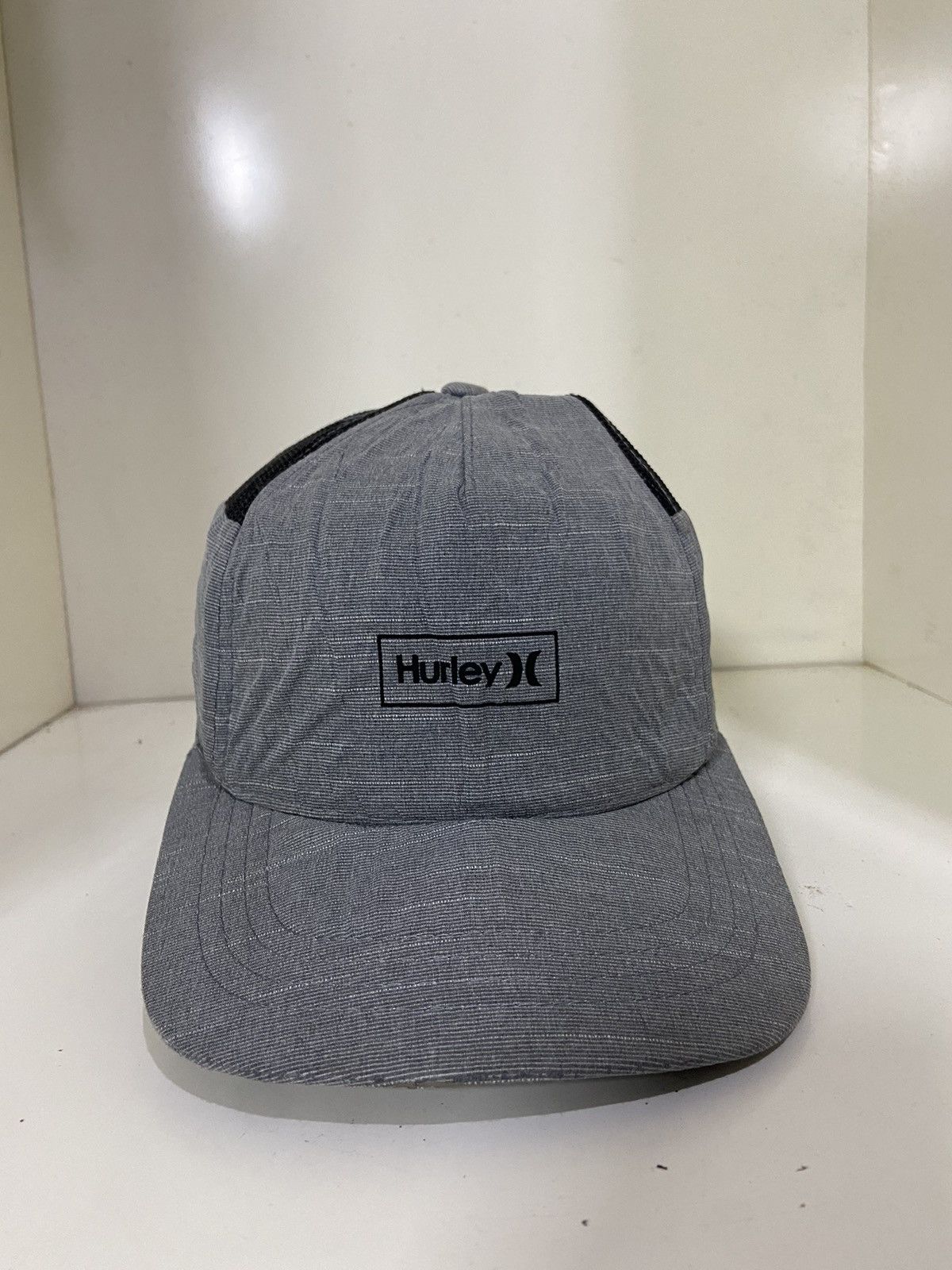 Hurley Hurley trucker hat x classic yupoong Size ONE SIZE - 1 Thumbnail
