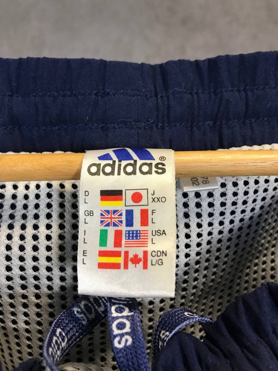 Adidas × Vintage Adidas vintage shorts Size US 34 / EU 50 - 4 Thumbnail