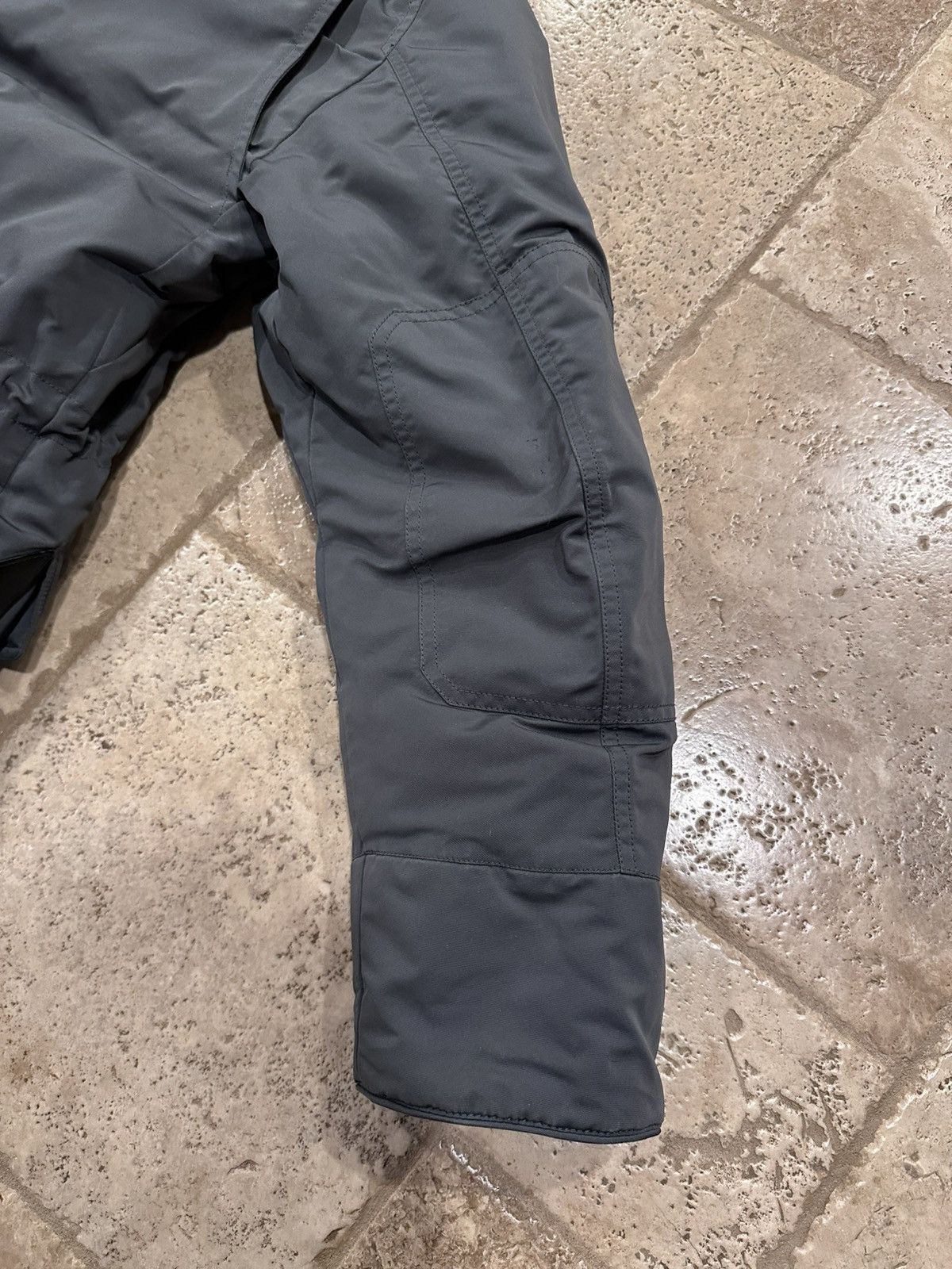 Burberry Burberry Brit Grey Nova Raccoon Fur Hood Down Coat Jacket Size US L / EU 52-54 / 3 - 12 Thumbnail