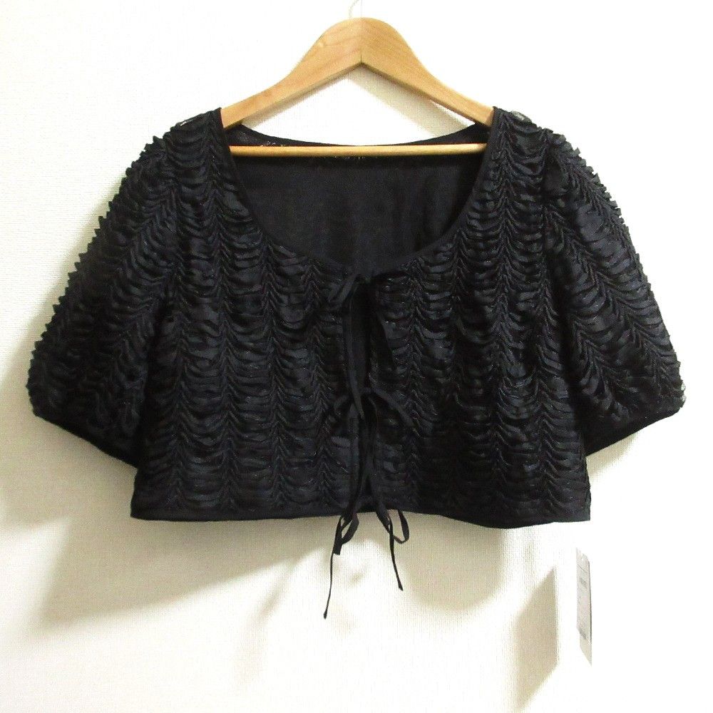 Other Other GRACE CONTINENTAL GRACE CONTINENTAL Lace Cropped Blouse Others Tops 0125241137 DUTY FREE for USA Size ONE SIZE - 1 Thumbnail