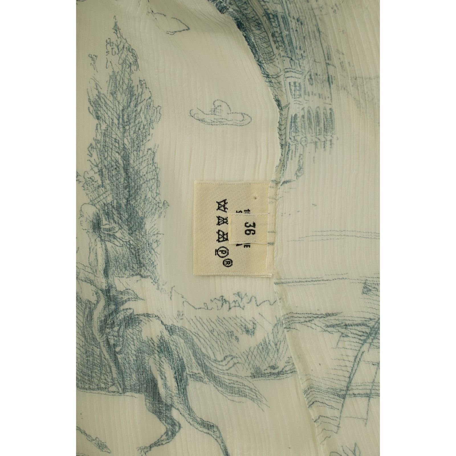 Hermes by Jean Paul Gaultier S/S 2006 Printed Silk Blouse Size XS / US 0-2 / IT 36-38 - 4 Thumbnail