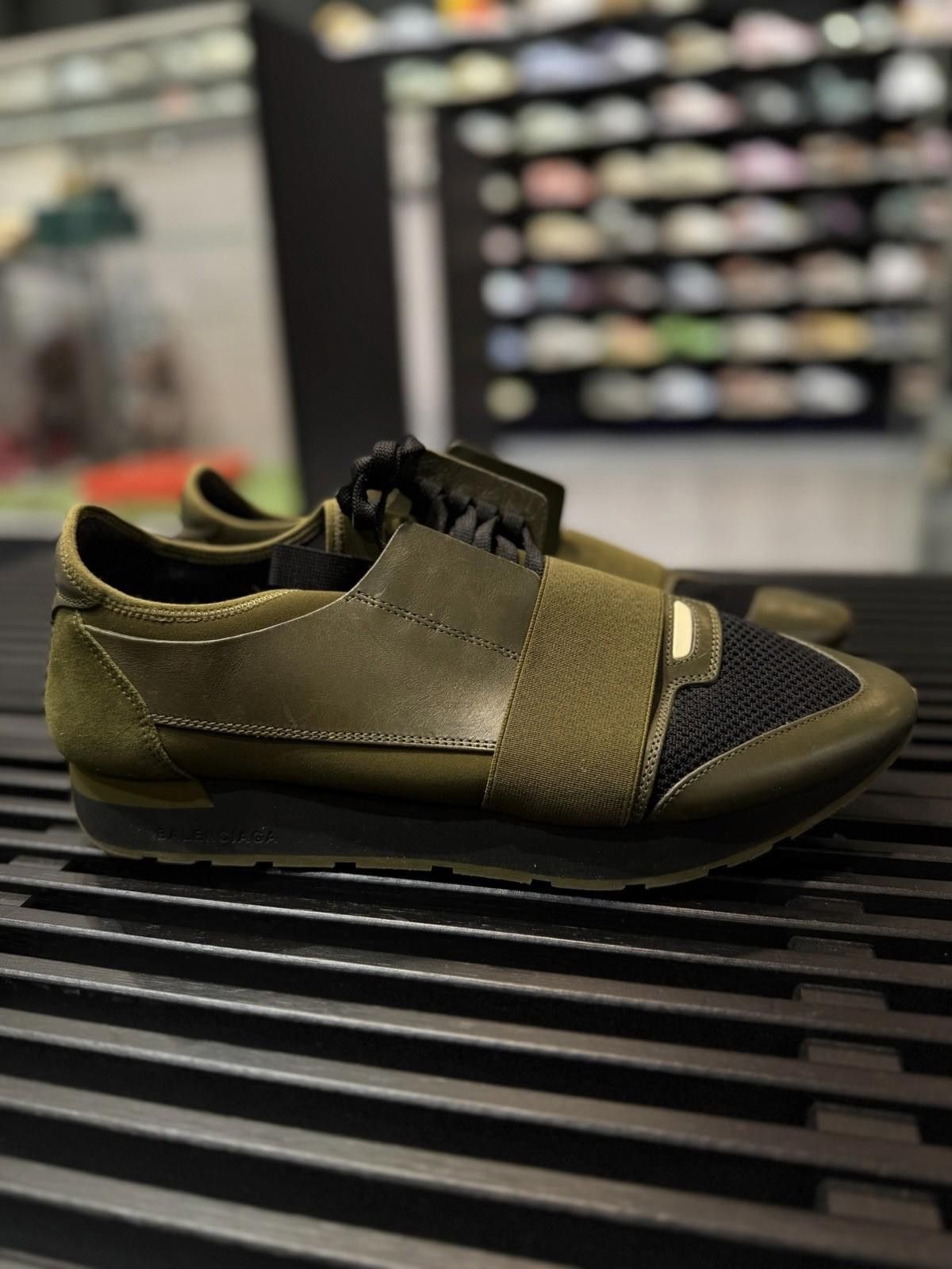 Balenciaga BALENCIAGA Race Runner Army Green Color Authentic 44EU/11US Size US 11 / EU 44 - 4 Thumbnail