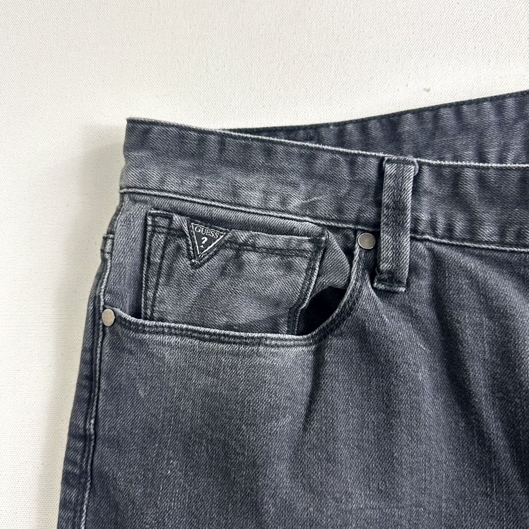 Guess VINTAGE Guess Jeans Slim Straight Men's 38x31 Faded Black Distressed Jeans Distressed Black 90s Hip Hop Streetwear Y2K Mens Size US 38 / EU 54 - 4 Thumbnail