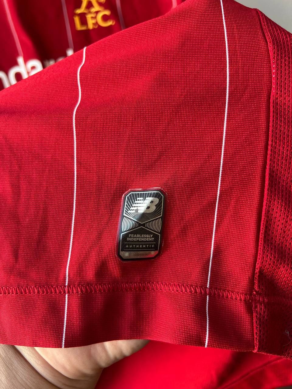 New Balance 2019/20 LIVERPOOL FC #11 M.SALAH HOME SOCCER JERSEY SHIRT L Size US L / EU 52-54 / 3 - 10 Thumbnail