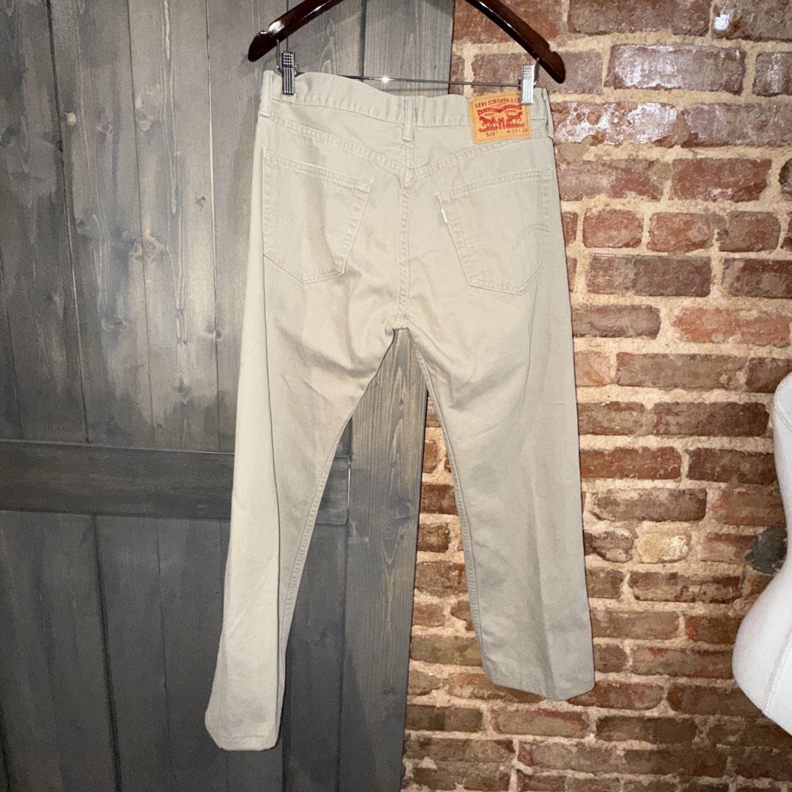 Levi's Levi’s 505 Men’s Light Brown Jeans 33W Altered To 27 Inseam Size US 33 - 5 Thumbnail