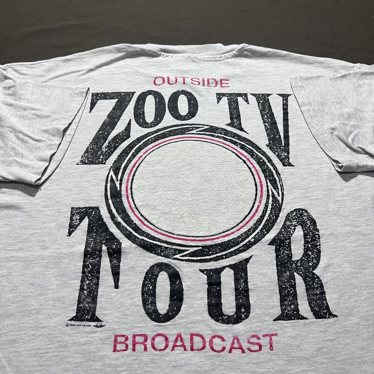 Band Tees Vintage Original U2 Concert Tour 1992 Shirt Zoo TV Tour XL Size US XL / EU 56 / 4 - 1 Thumbnail
