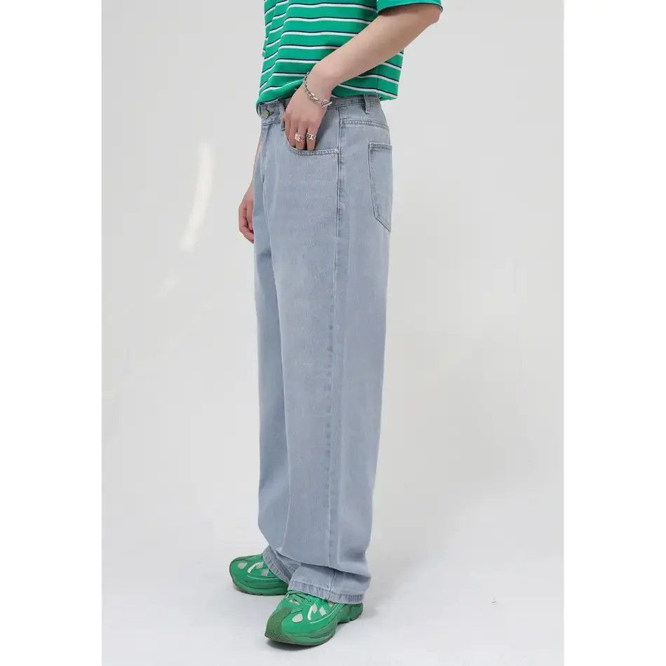 Japanese Brand Retro loose straight leg light blue jeans Size US 32 / EU 48 - 3 Thumbnail