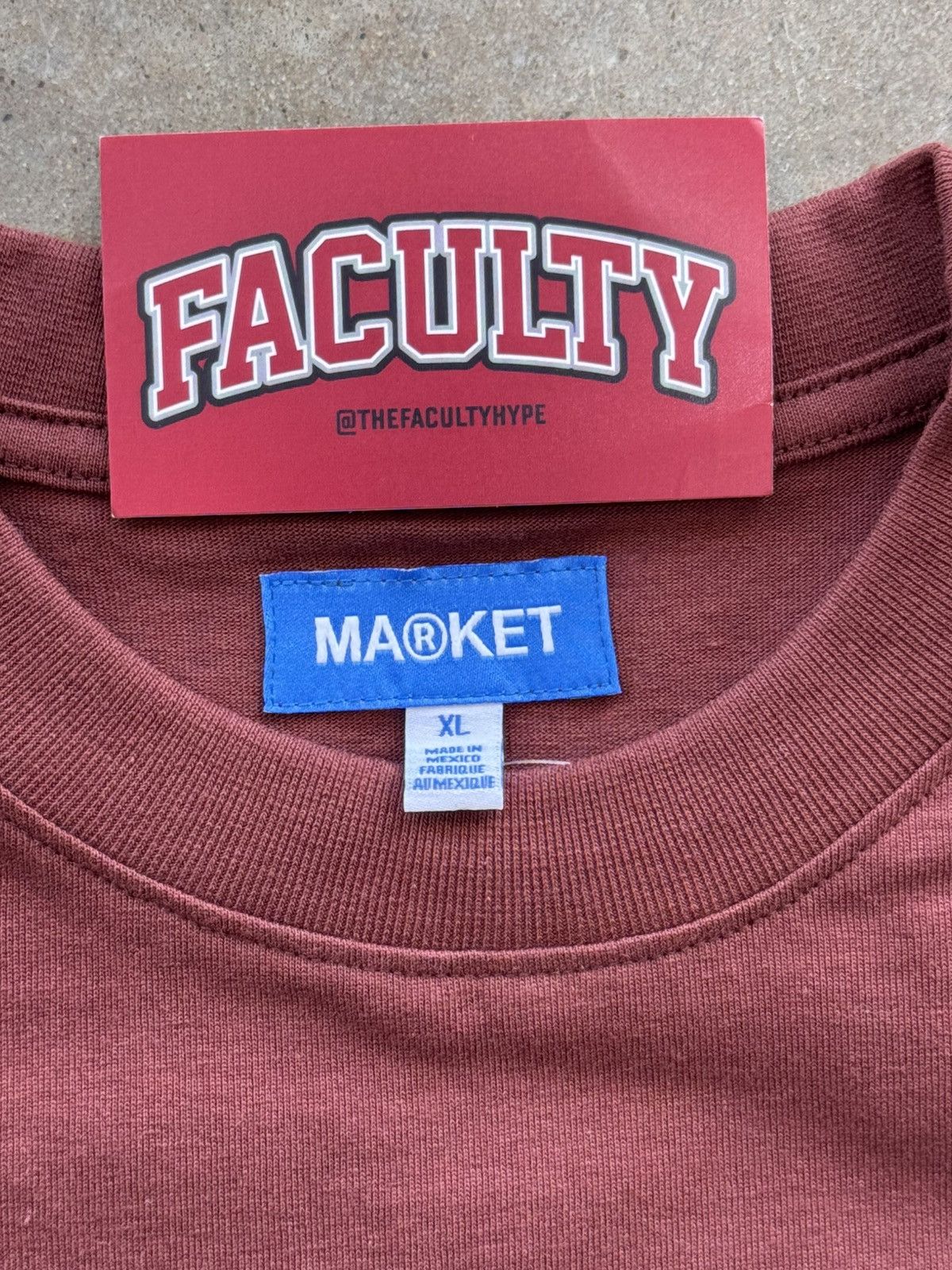 Market Market Peanuts Arc Tee XL Size US XL / EU 56 / 4 - 3 Thumbnail