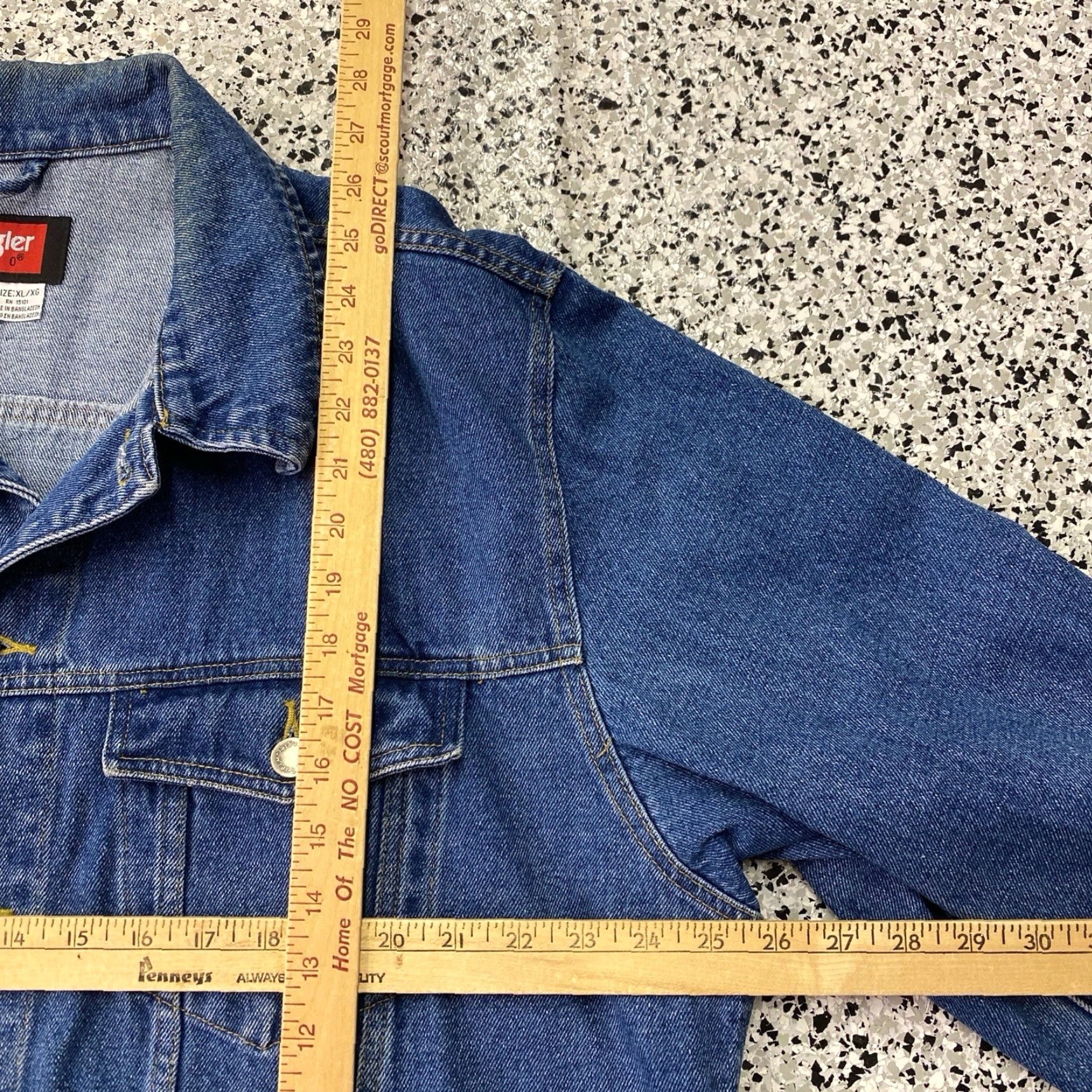 Wrangler VINTAGE Wrangler Hero Denim Jacket Western coat Jacket Regular XL Men Blue Denim Wrangler Rugged Wear Western 90s? Size US XL / EU 56 / 4 - 4 Thumbnail
