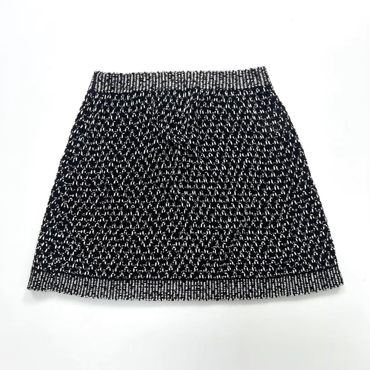 Chanel Chanel Black & White Woven CC Skirt K12 Size 25" / US 0 / IT 36 - 2 Thumbnail