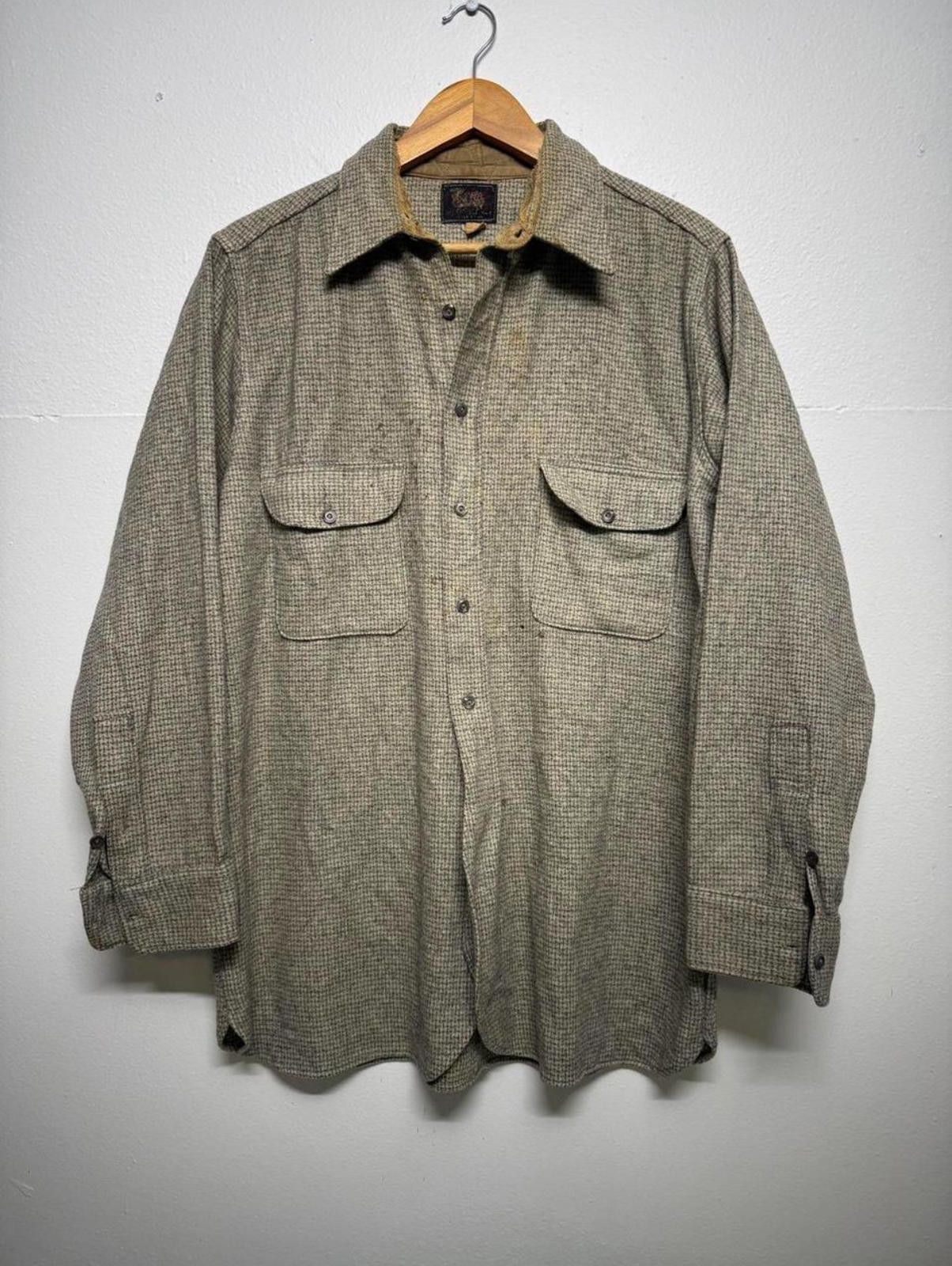 Woolrich Woolen Mills 1950s thrashed Woolrich flannel shirt L/XL Size US XL / EU 56 / 4 - 1 Thumbnail