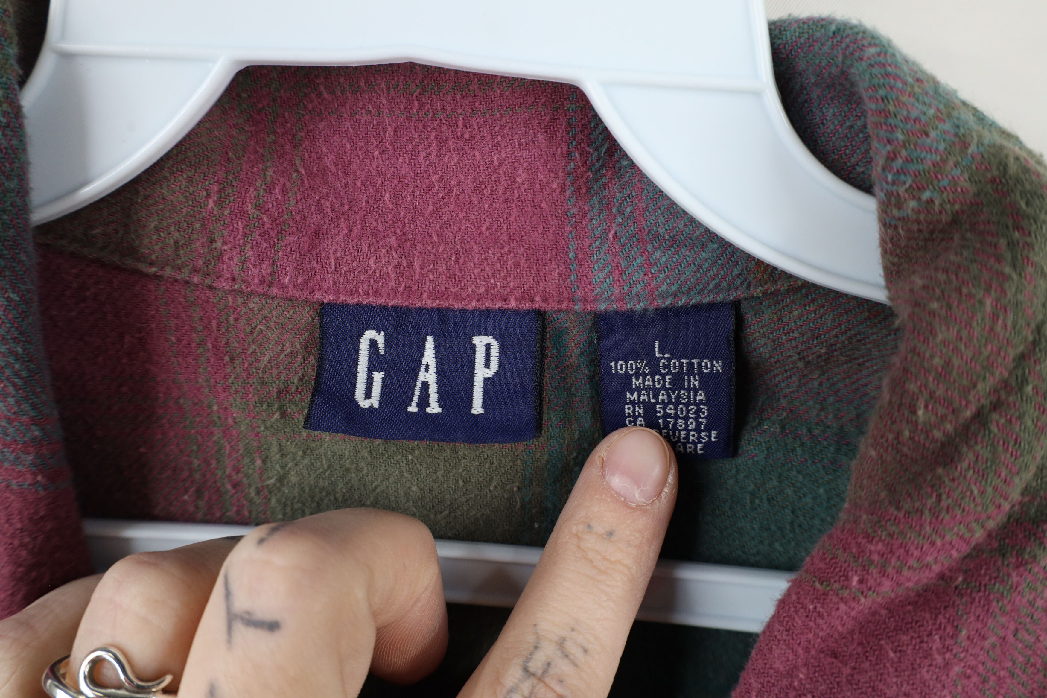 Gap × Vintage Vintage 90s Gap Looped Collar Flannel Button Shirt Plaid Size L / US 10 / IT 46 - 9 Thumbnail