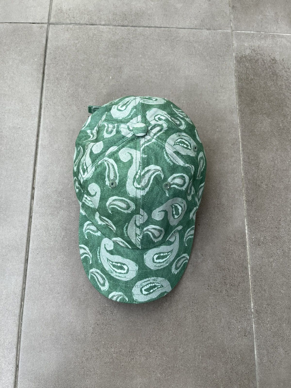Jacquemus !DS! SS23 Jacquemus Casquette Pop Green Paisley Hat Size ONE SIZE - 6 Thumbnail
