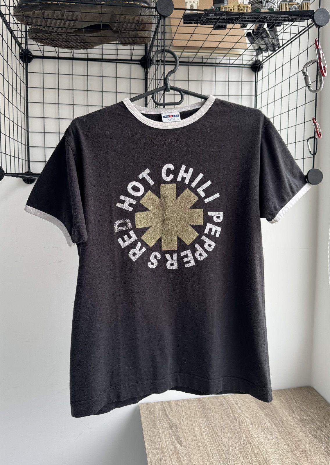 Band Tees × Vintage Rare Vintage Red Hot Chili Peppers Cropp Tee RHCP Size US M / EU 48-50 / 2 - 1 Thumbnail
