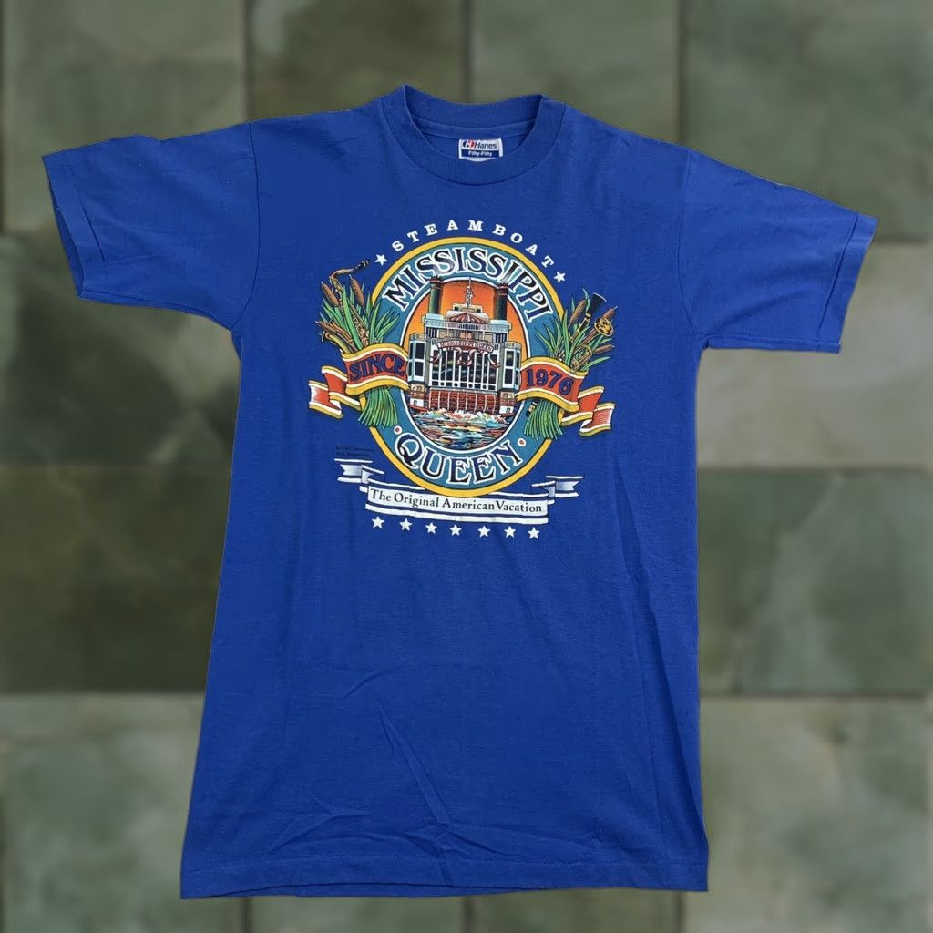 Hanes VINTAGE Mississippi Steamboat T Shirt Men Adult Small Blue 1989 80s Made in USA Hanes Crew Neck Short Sleeve T-Shirt USA 80s 90s Size US S / EU 44-46 / 1 - 1 Thumbnail