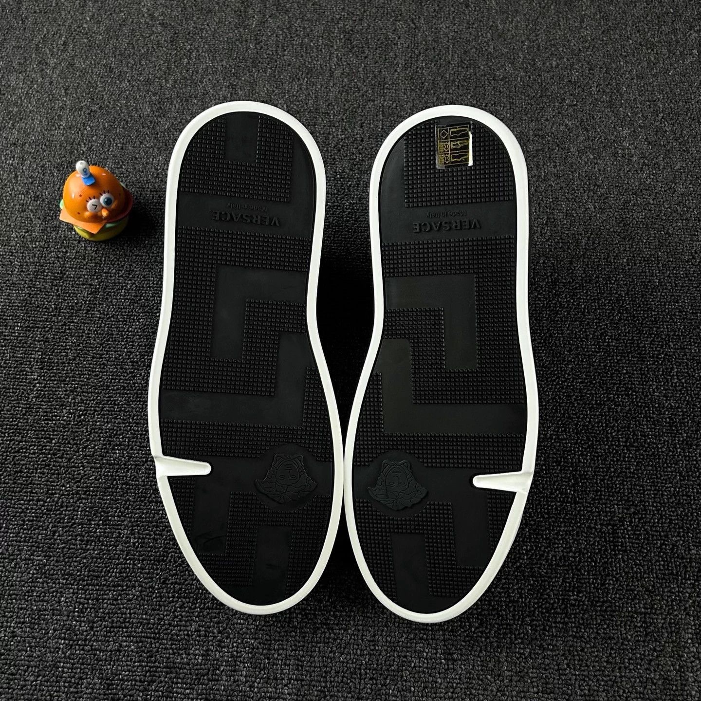 Versace Versace black high-top casual shoes size 42 Size US 9 / EU 42 - 6 Thumbnail