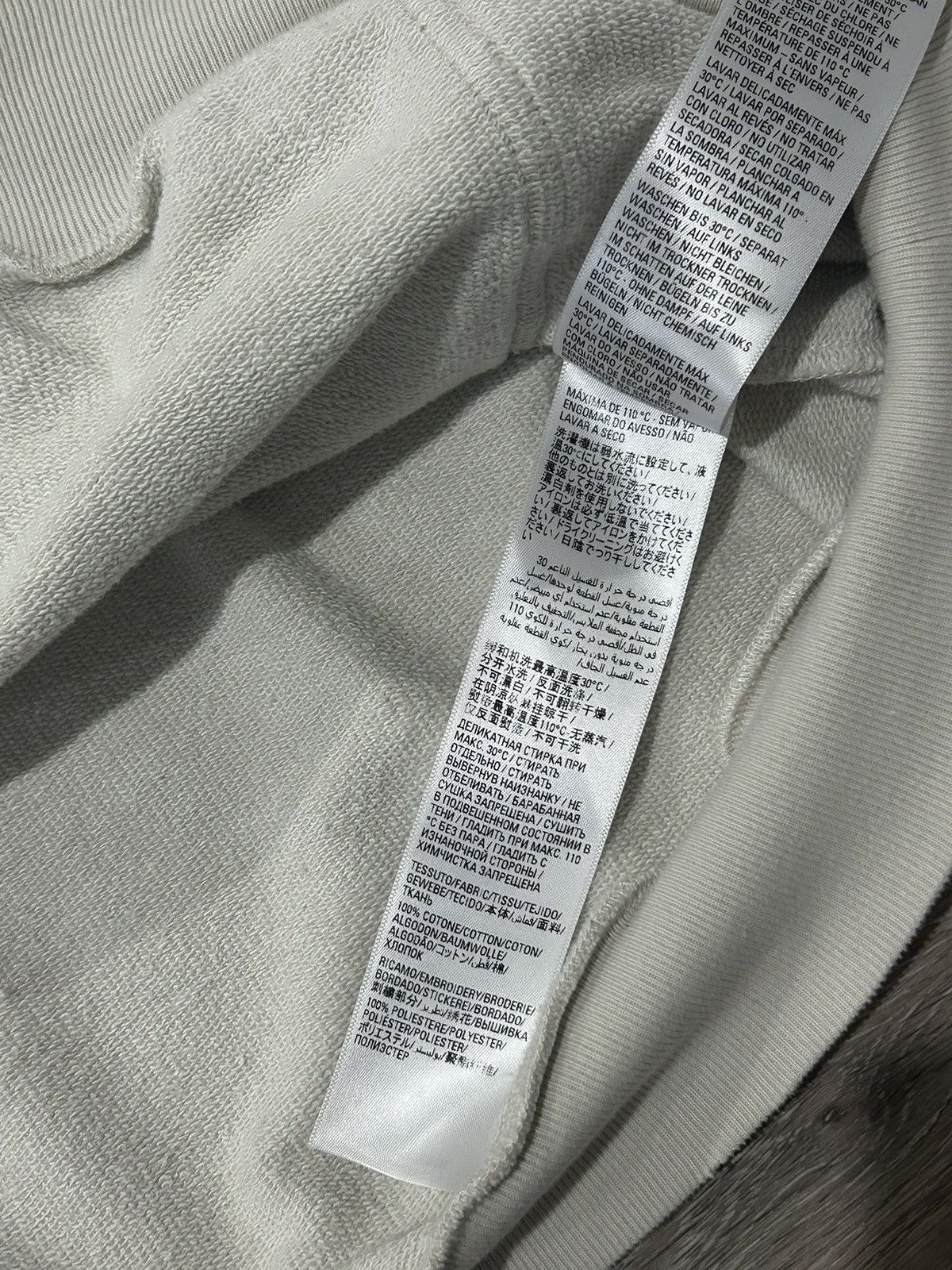 Balenciaga Cancelled Balenciaga Be Different Apple Logo Hoodie Size US XL / EU 56 / 4 - 7 Thumbnail